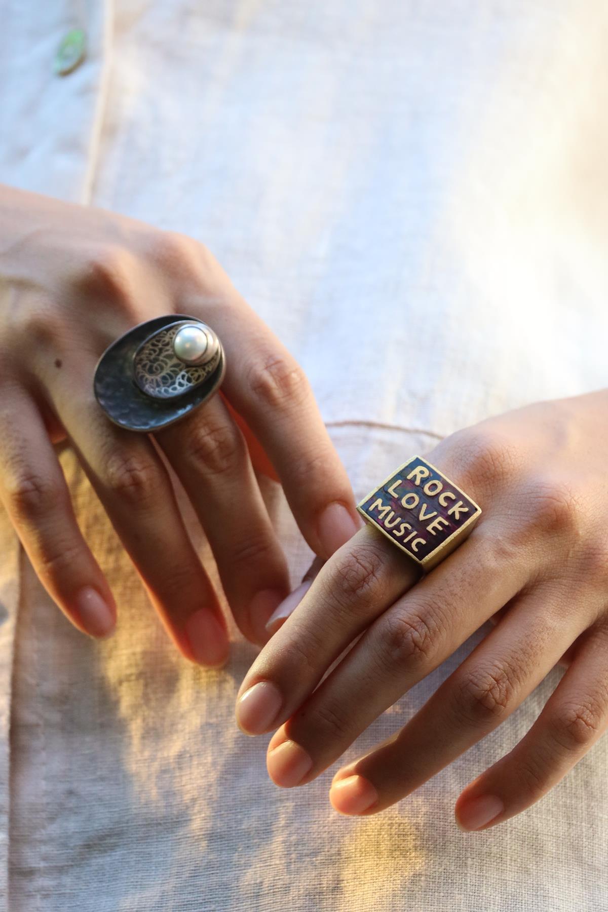 Sloganlı Bronz Yüzük