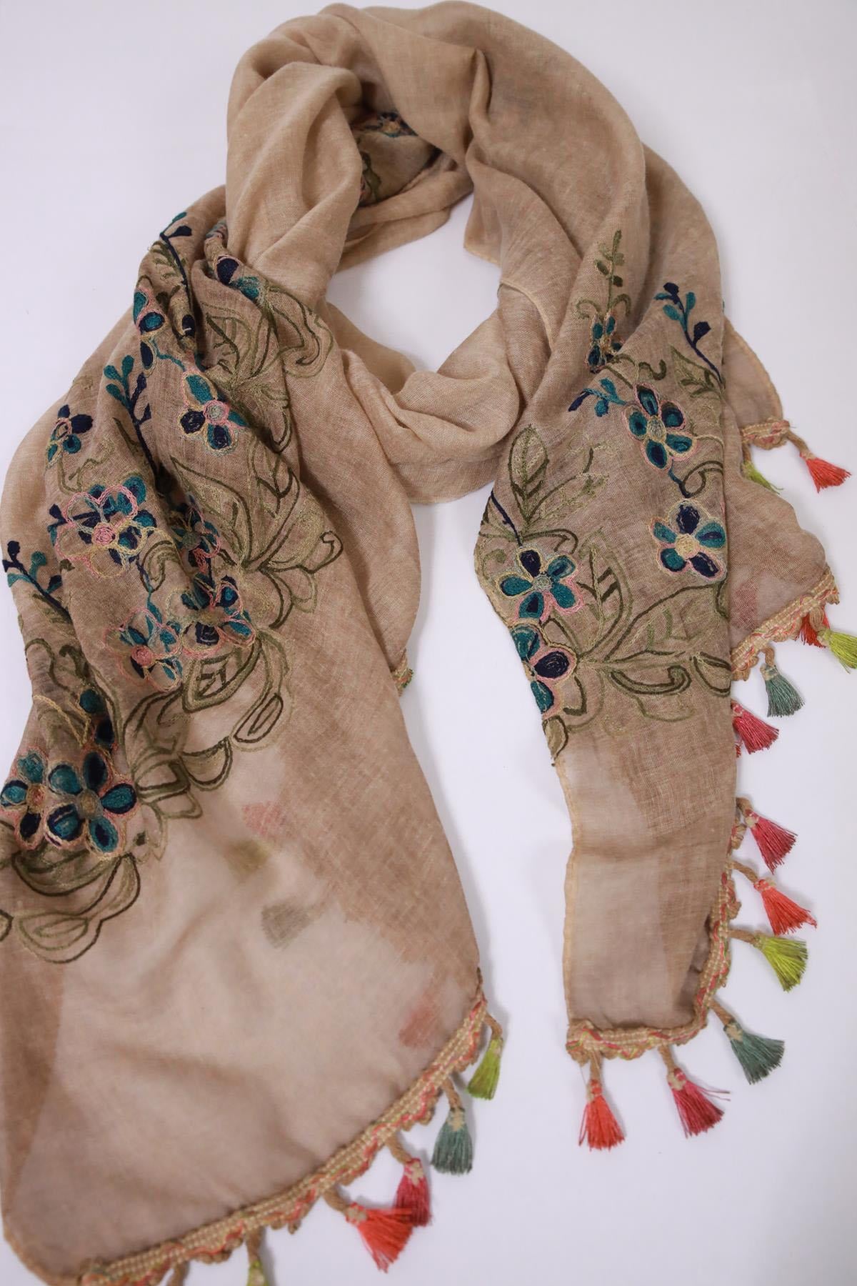 Sütlü Kahve İşlemeli Püsküllü Şal