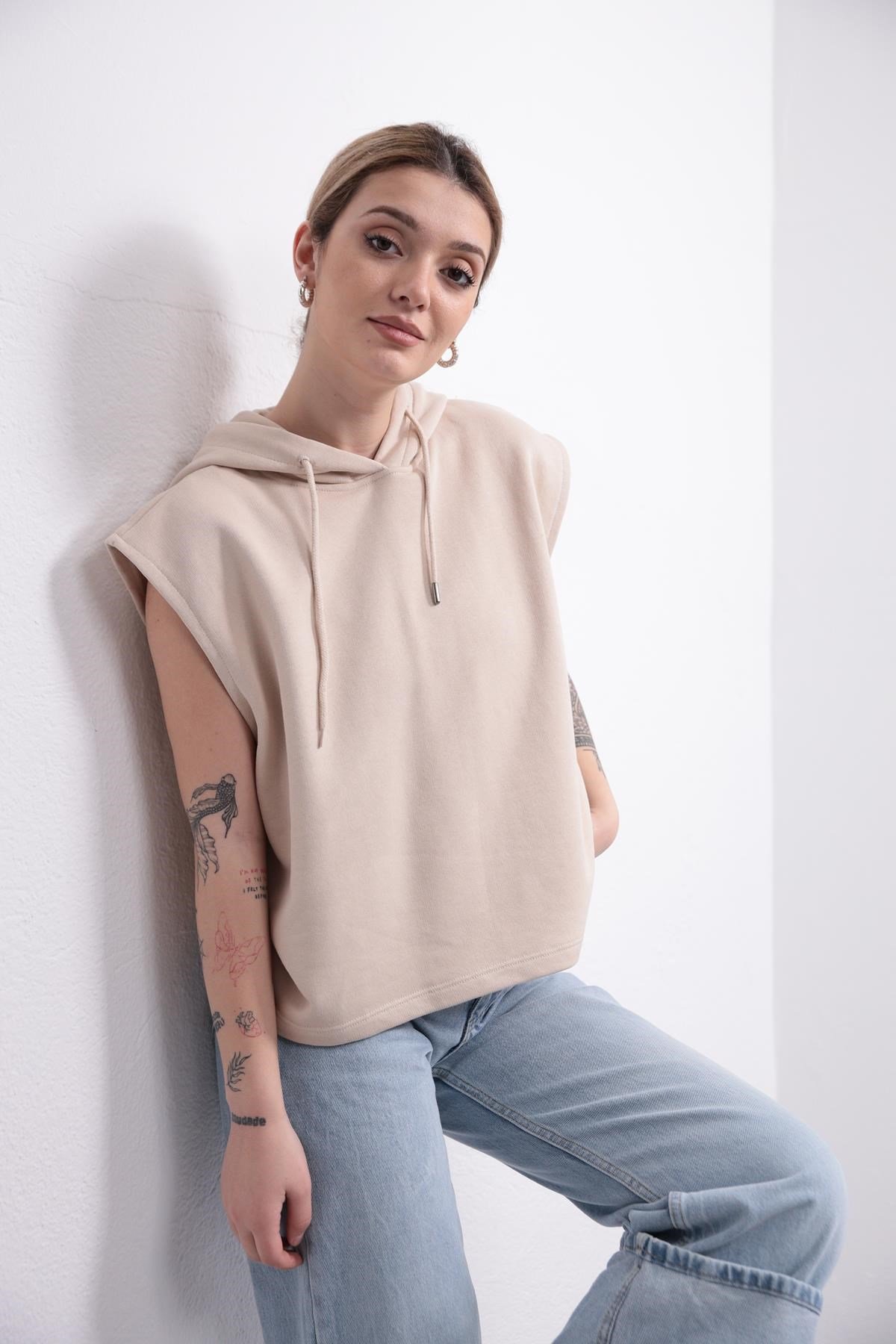  Bej Kapüşonlu Kolsuz Sweatshirt