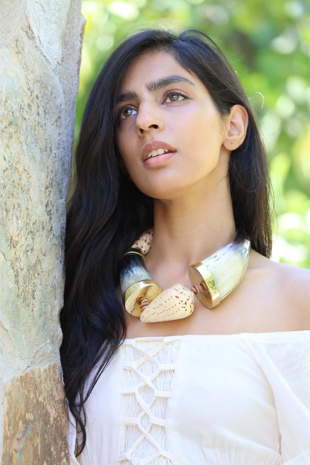 Tasarım Boynuz Kolye