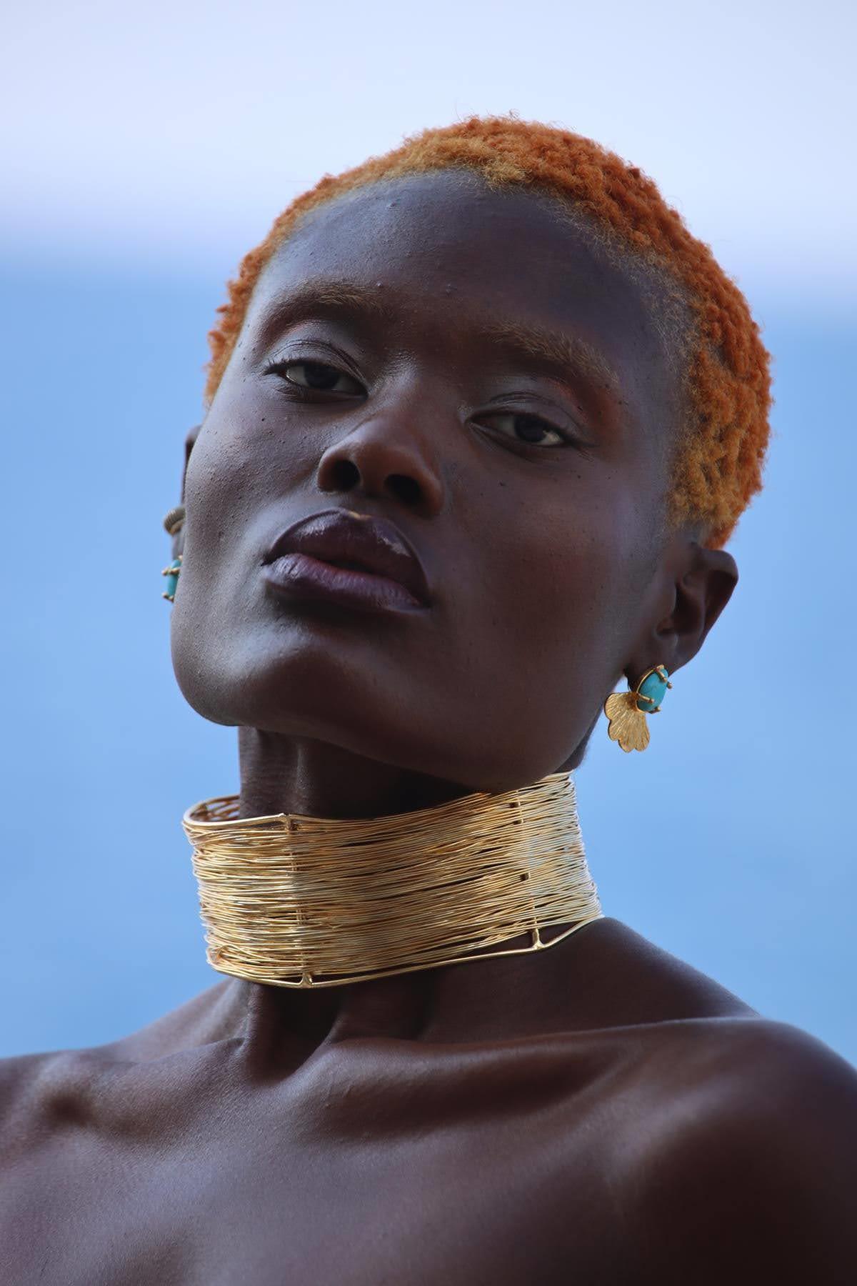 Tel Görünümlü Tasarım Tasma Kolye