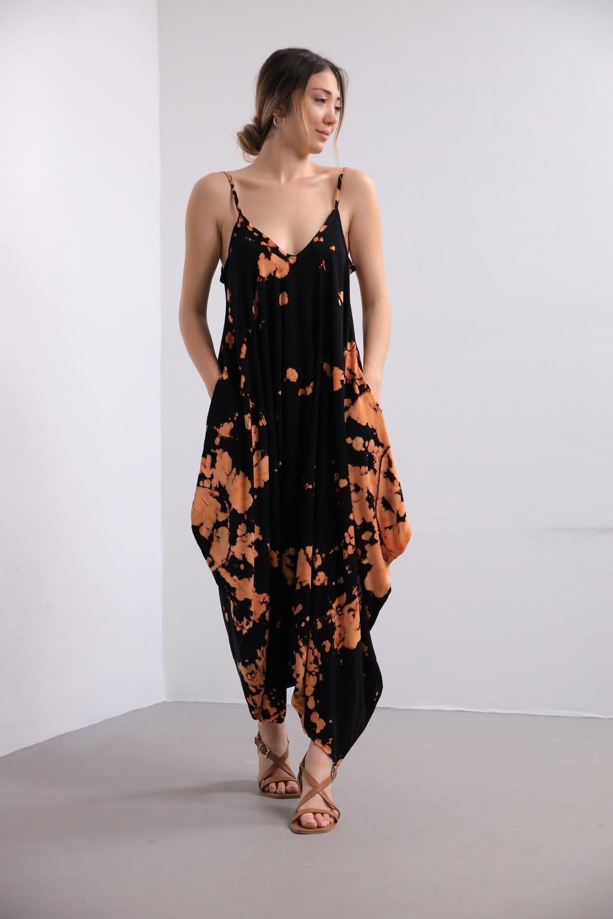  Siyah Batik Desenli Ayarlanabilir Askılı Tulum
