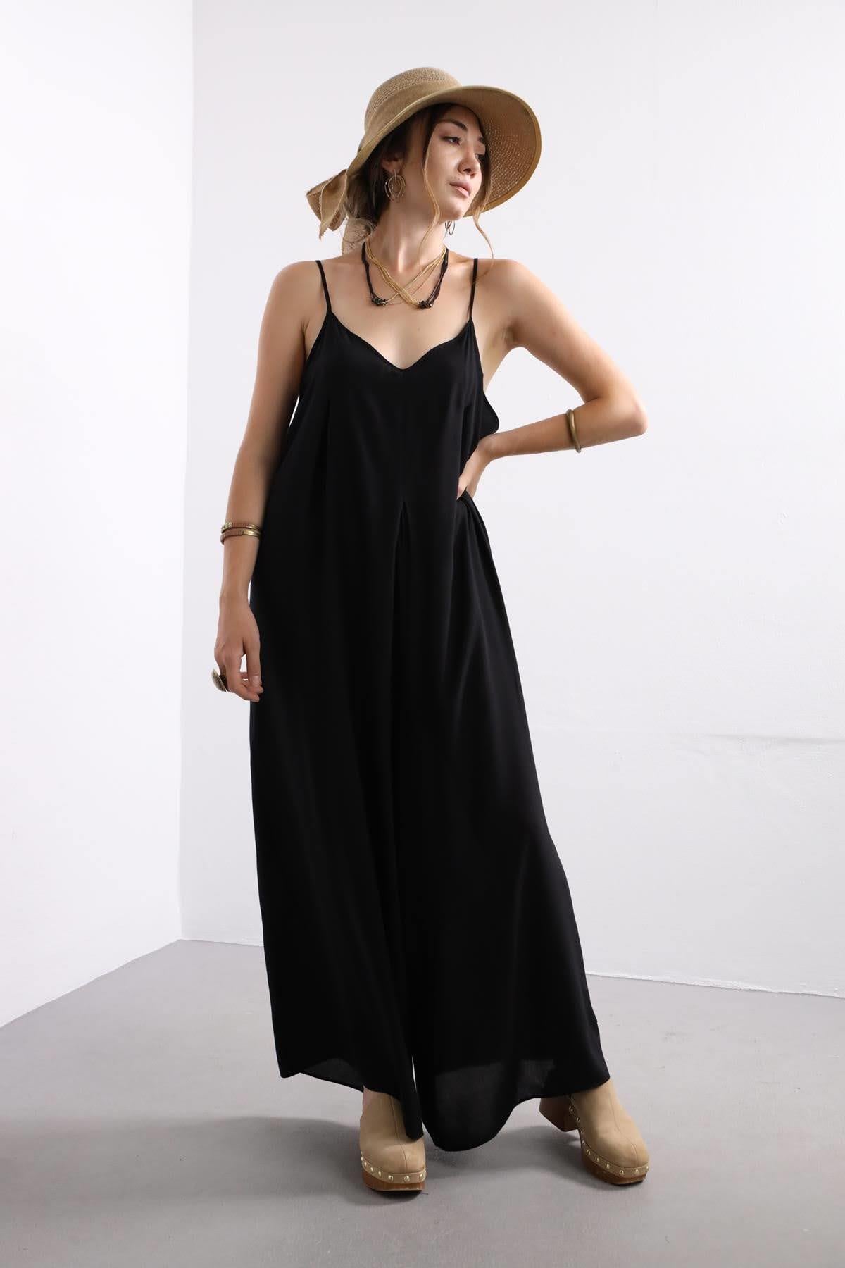 Siyah Önü Pileli Ayarlanabilir Askılı Tulum - Şaman Butik Siyah Önü Pileli Ayarlanabilir Askılı Tulum