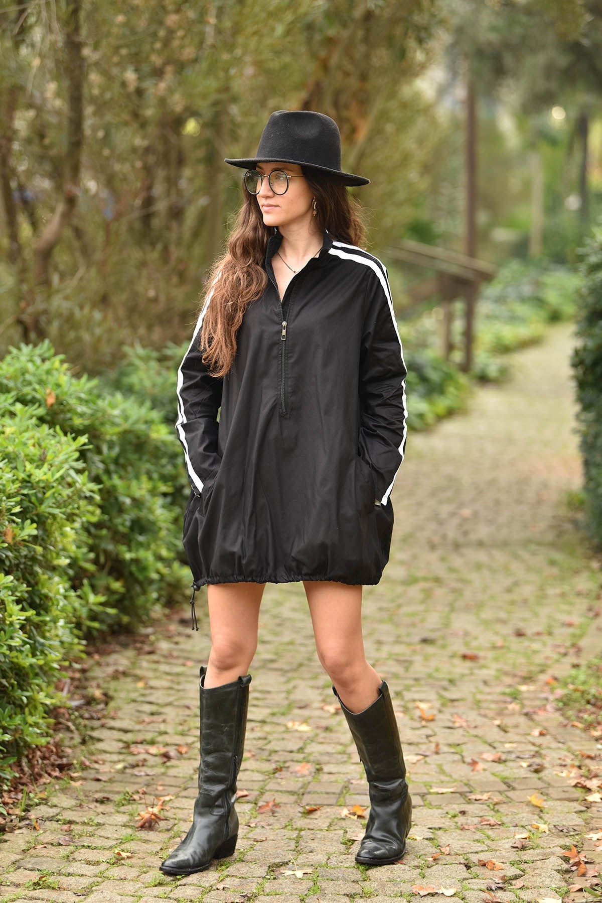  Siyah Kolu Çift Şeritli Kısa Tunik