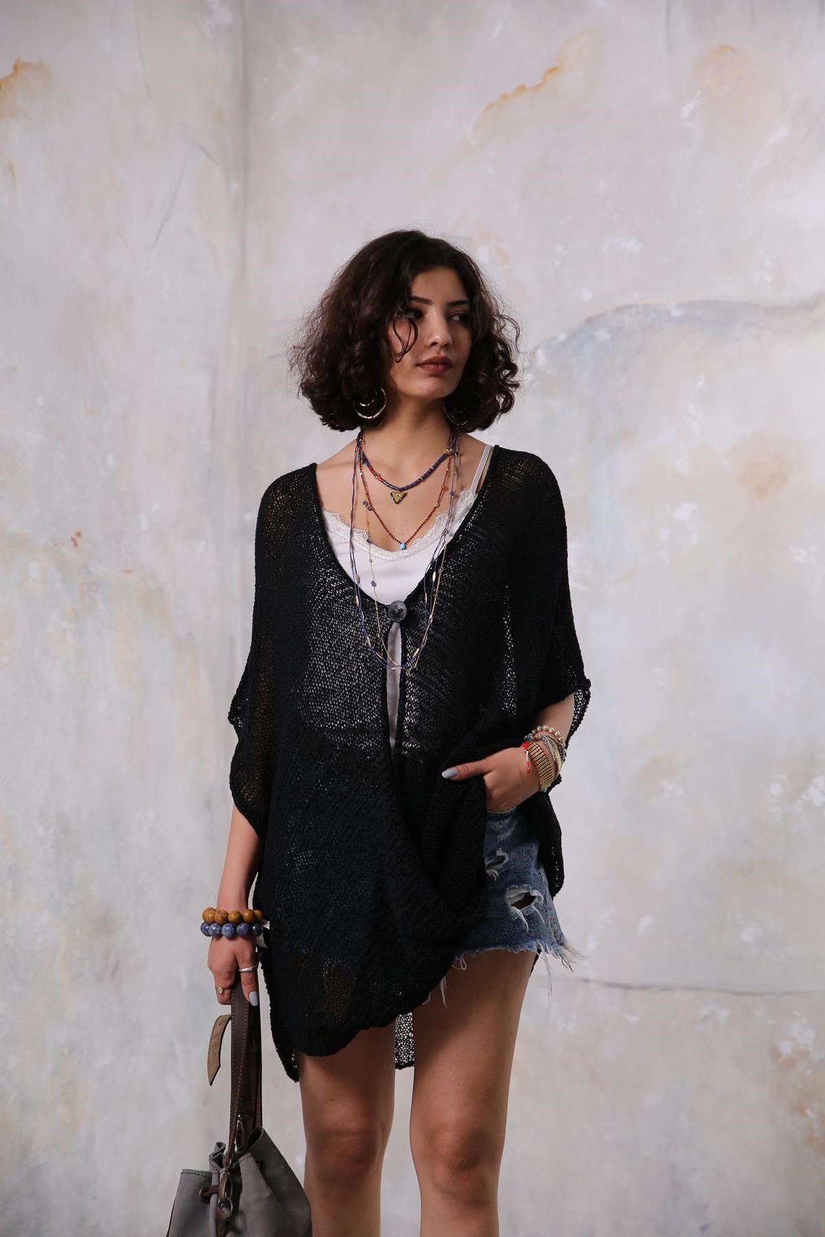  Siyah Tek Düğme Judith Merserize Tunik