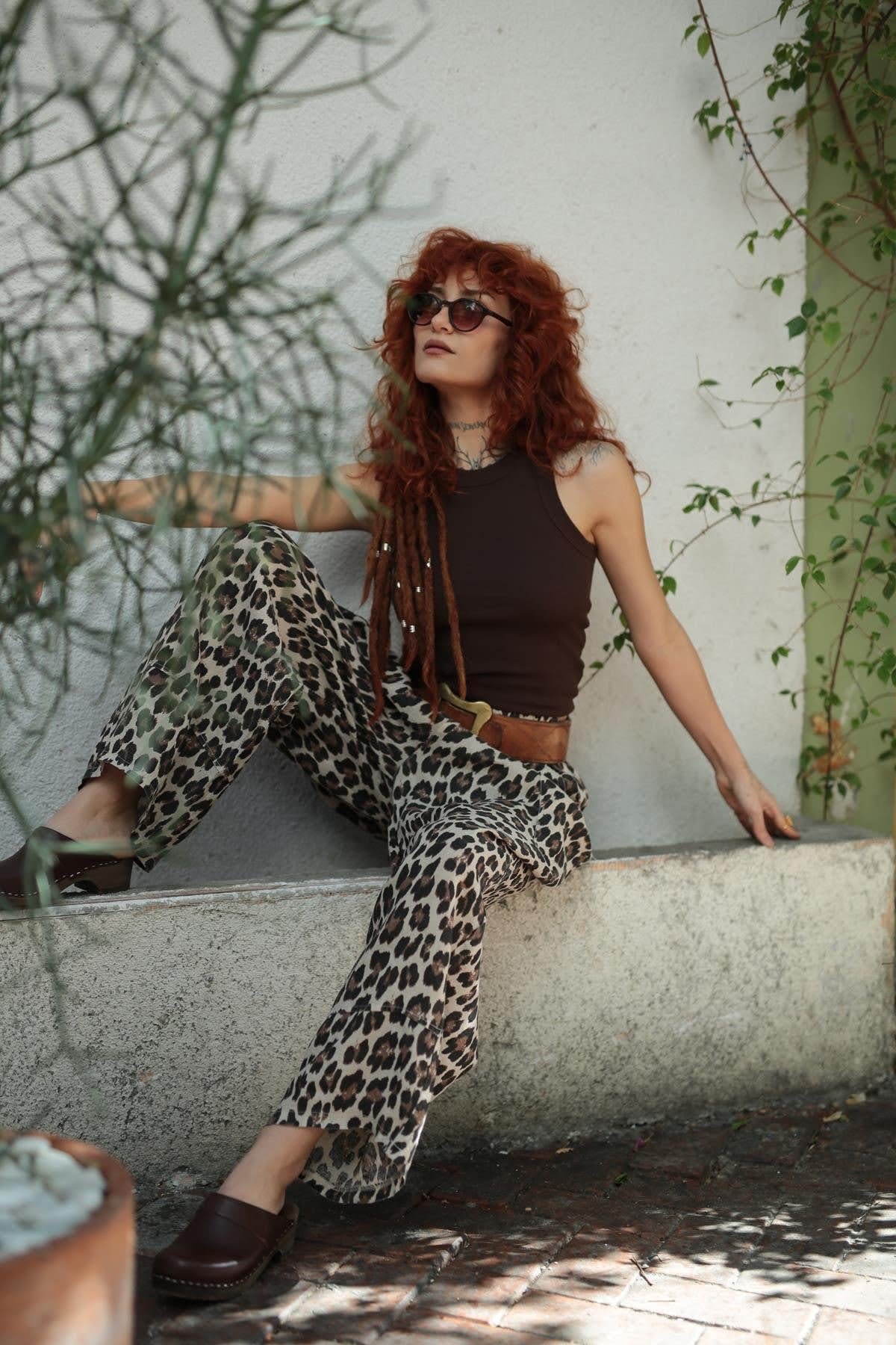 Vizon Rengi Leopar Desenli Keten Pantolon