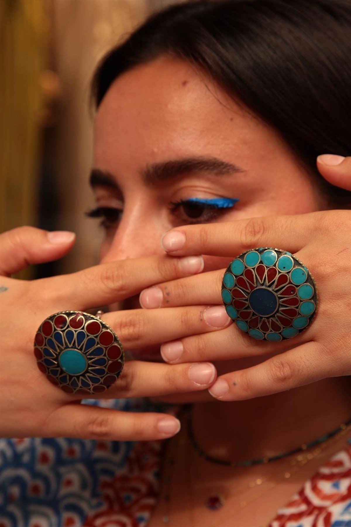  Turkuaz Merkezli Lapis Ve Mercan Kaplama Tasarım Yüzük