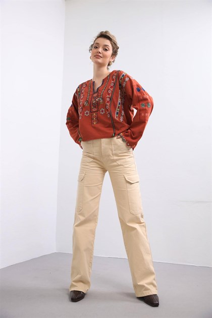 Kiremit Rengi Yakası Kesik İşlemeli Bohem Bluz - Şaman Butik - Bohem Giyim ve Aksesuar | Kadın & Erkek Kiremit Rengi Yakası Kesik İşlemeli Bohem Bluz