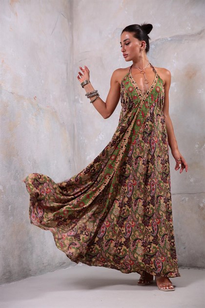 Bej Şal Desenli Askılı İpek Elbise - Şaman Butik Bej Şal Desenli Askılı İpek Elbise