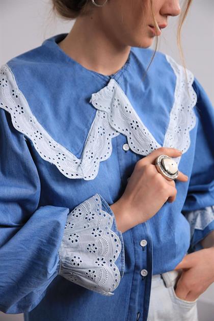 Mavi Yakası ve Manşeti Güpürlü Gömlek - Şaman Butik - Bohem Giyim ve Aksesuar | Kadın & Erkek Mavi Yakası ve Manşeti Güpürlü Gömlek