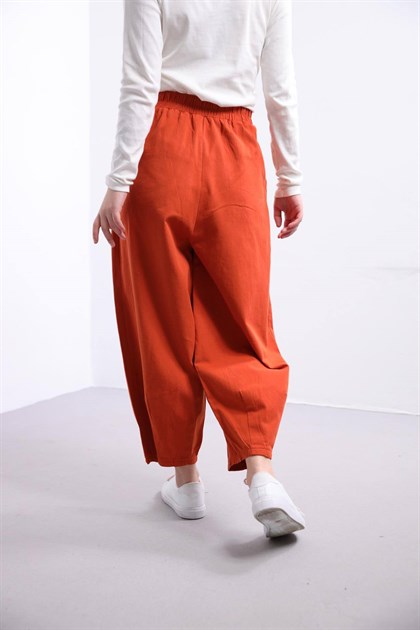 Kiremit Rengi Paçadan Pileli Salaş Pantolon - Şaman Butik Kiremit Rengi Paçadan Pileli Salaş Pantolon