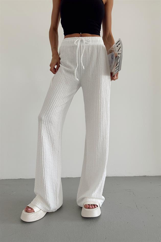 Elastik Belli Gofre Salaş Pantolon Beyaz