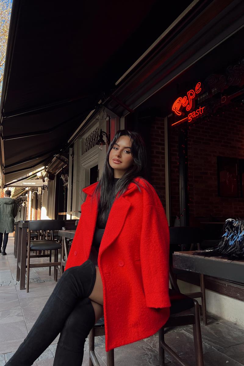 Çizgi Astarlı Bukle Kaban Kırmızı · 3