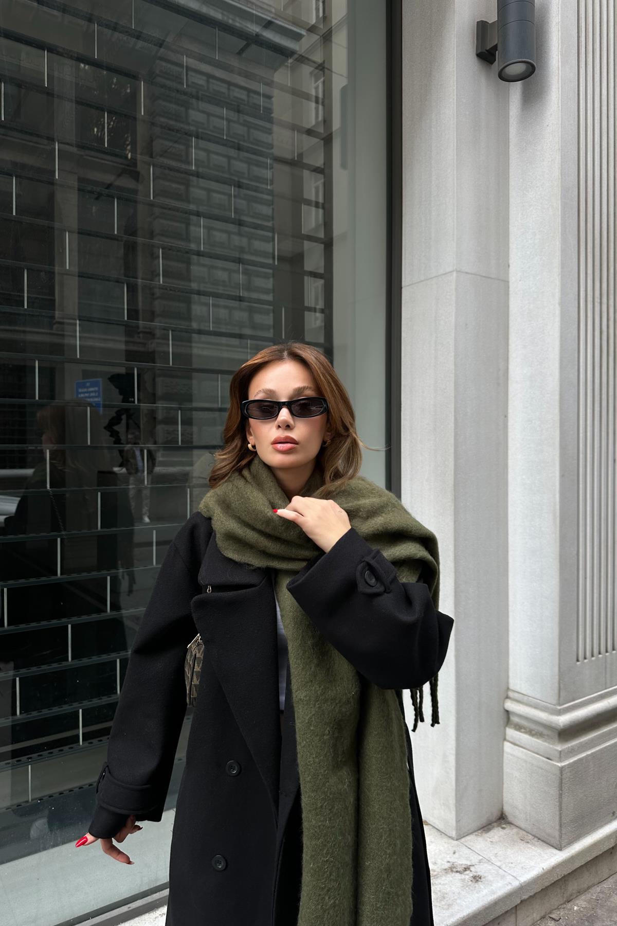 Püsküllü Şal Atkı Haki