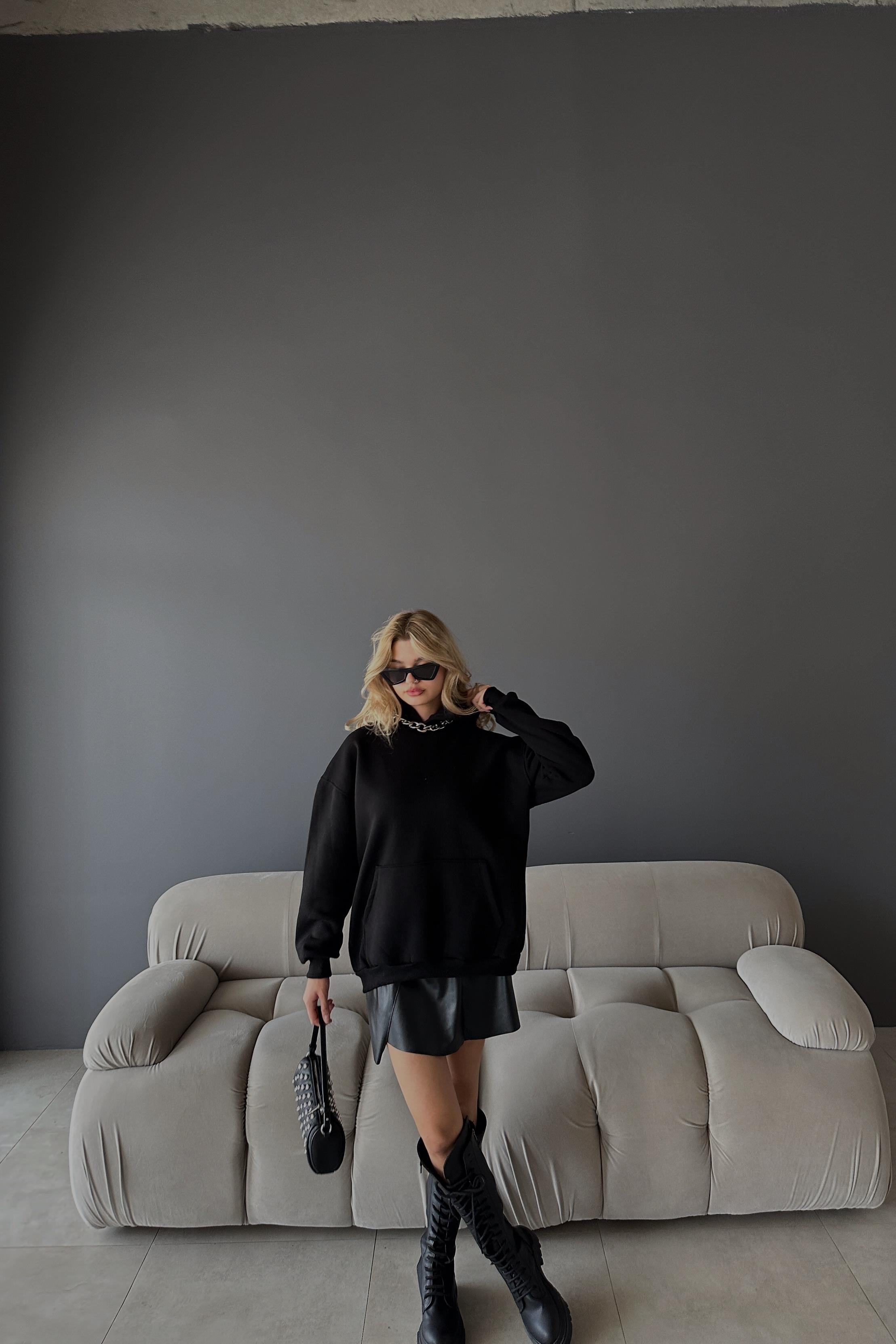 Kanguru Cepli Kapüşonlu Sweatshirt Siyah