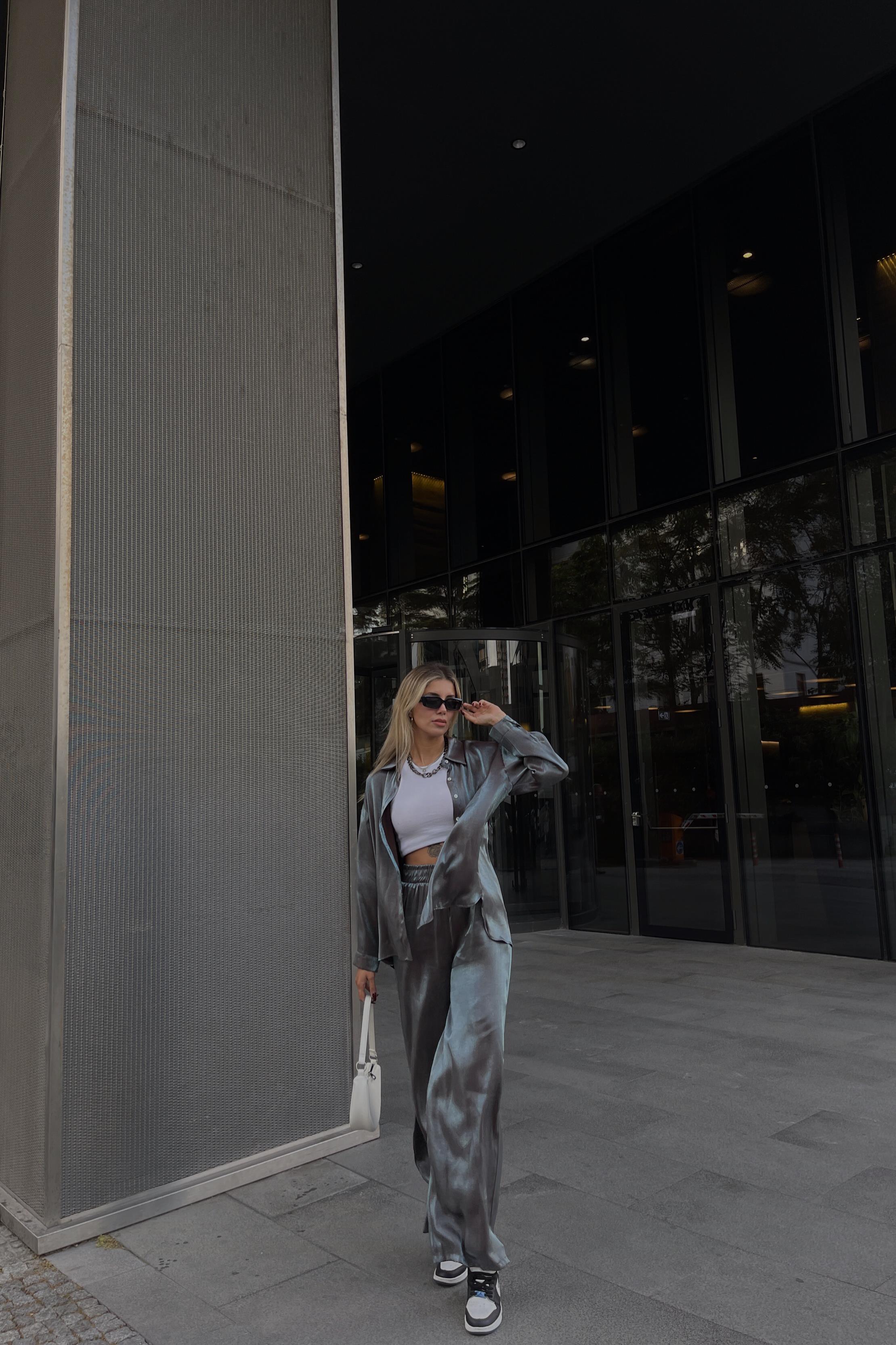 Hologram Relax Takim Gri