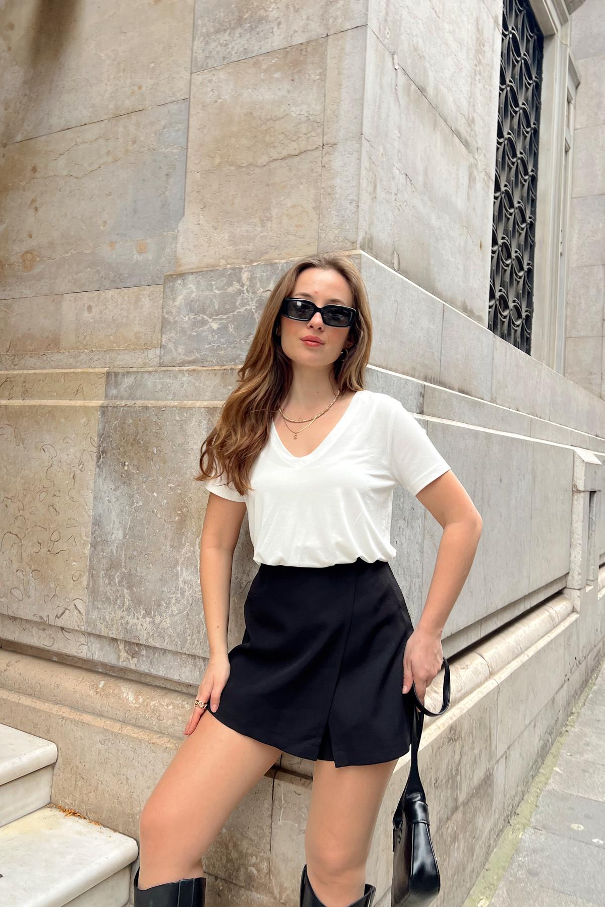 Oyso Kumaş V Yaka Basic Tshirt Ekru