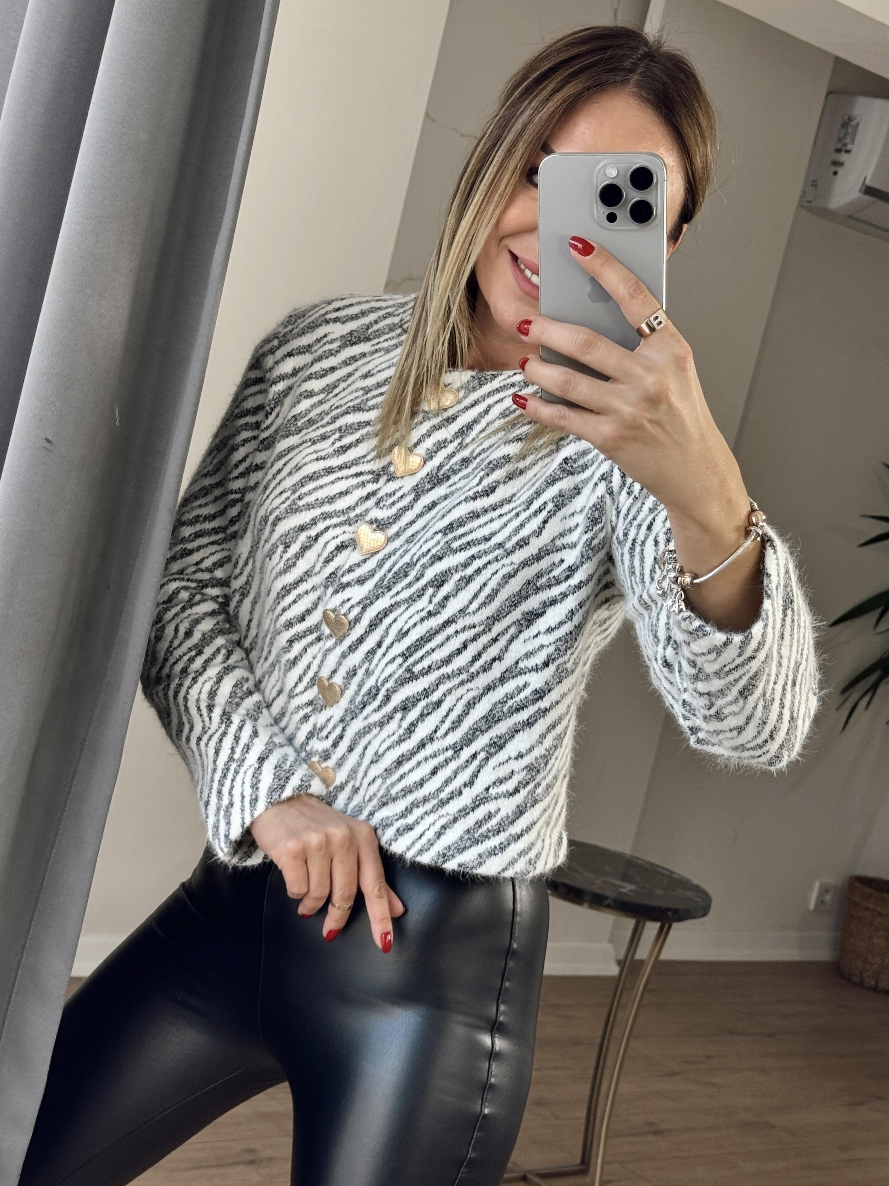Kalp Düğmeli Hırka GRİ