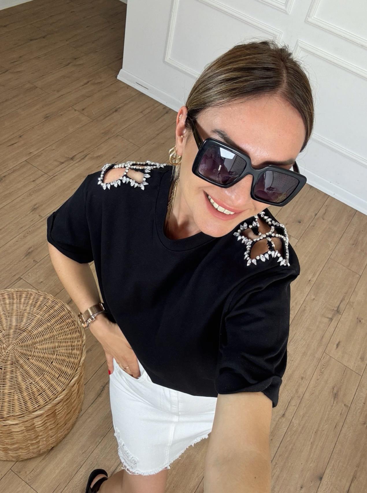 Omuz Taş Detaylı Tshirt SİYAH