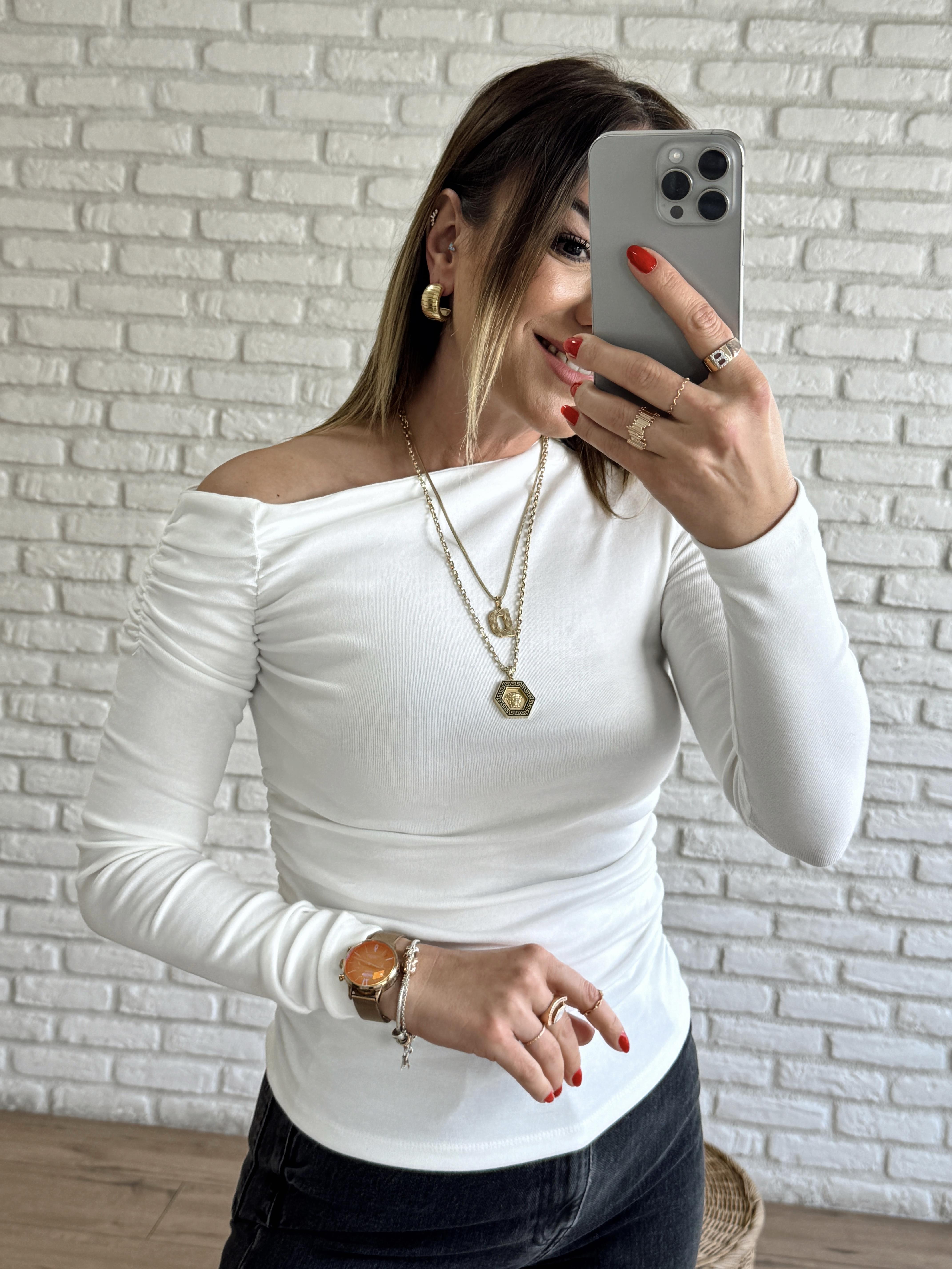 Omzu Açık Yanları Büzgülü Bluz EKRU