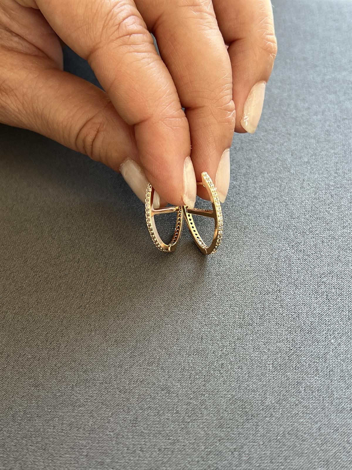 Taşlı Tasarım Küpe GOLD