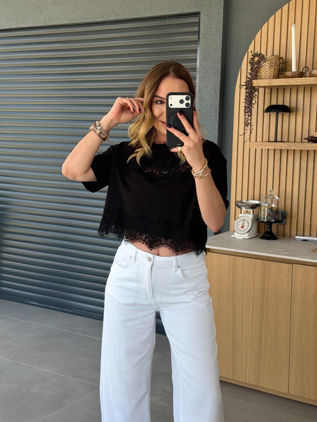 Dantel Detaylı Tshirt SİYAH