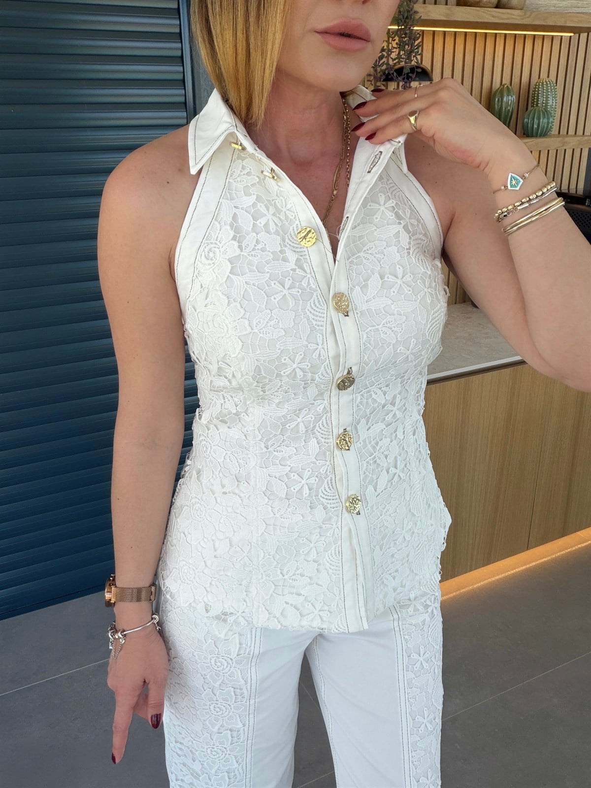 Dantel Garnili Kolsuz Gömlek EKRU