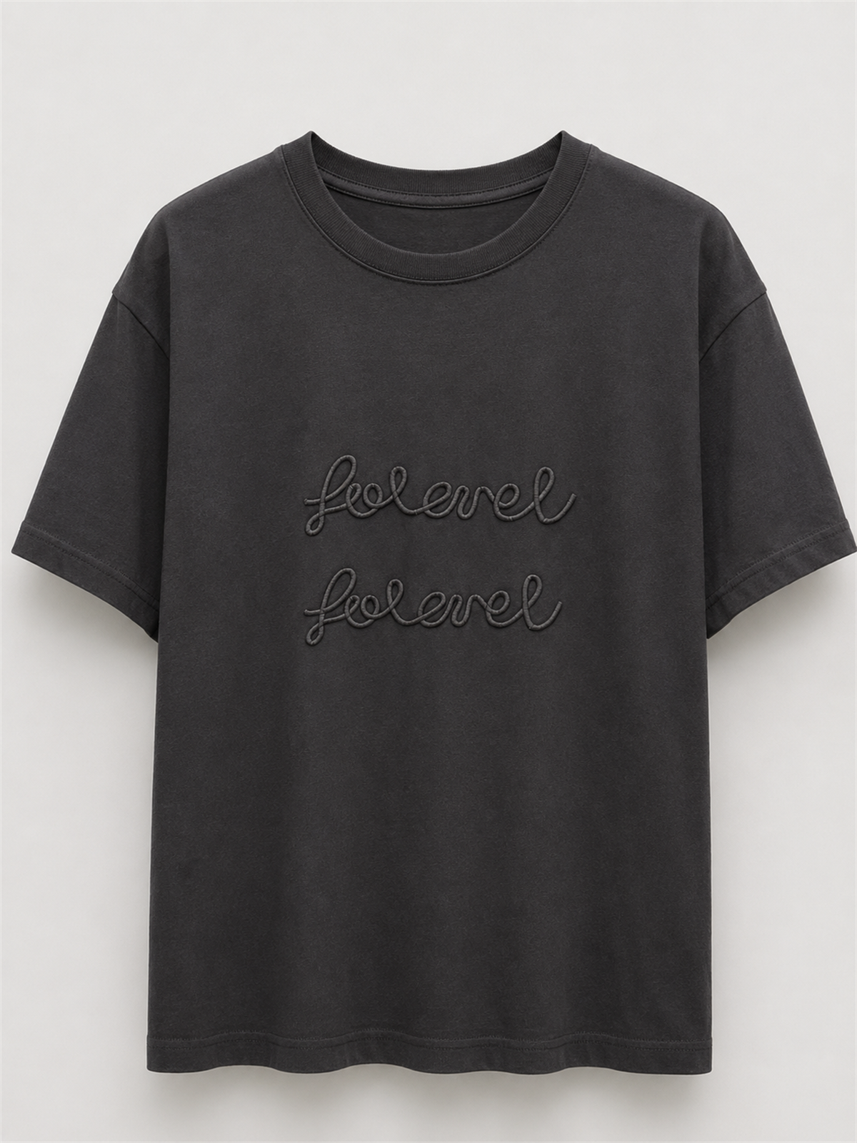 Kabartma Nakışlı Tshirt SİYAH
