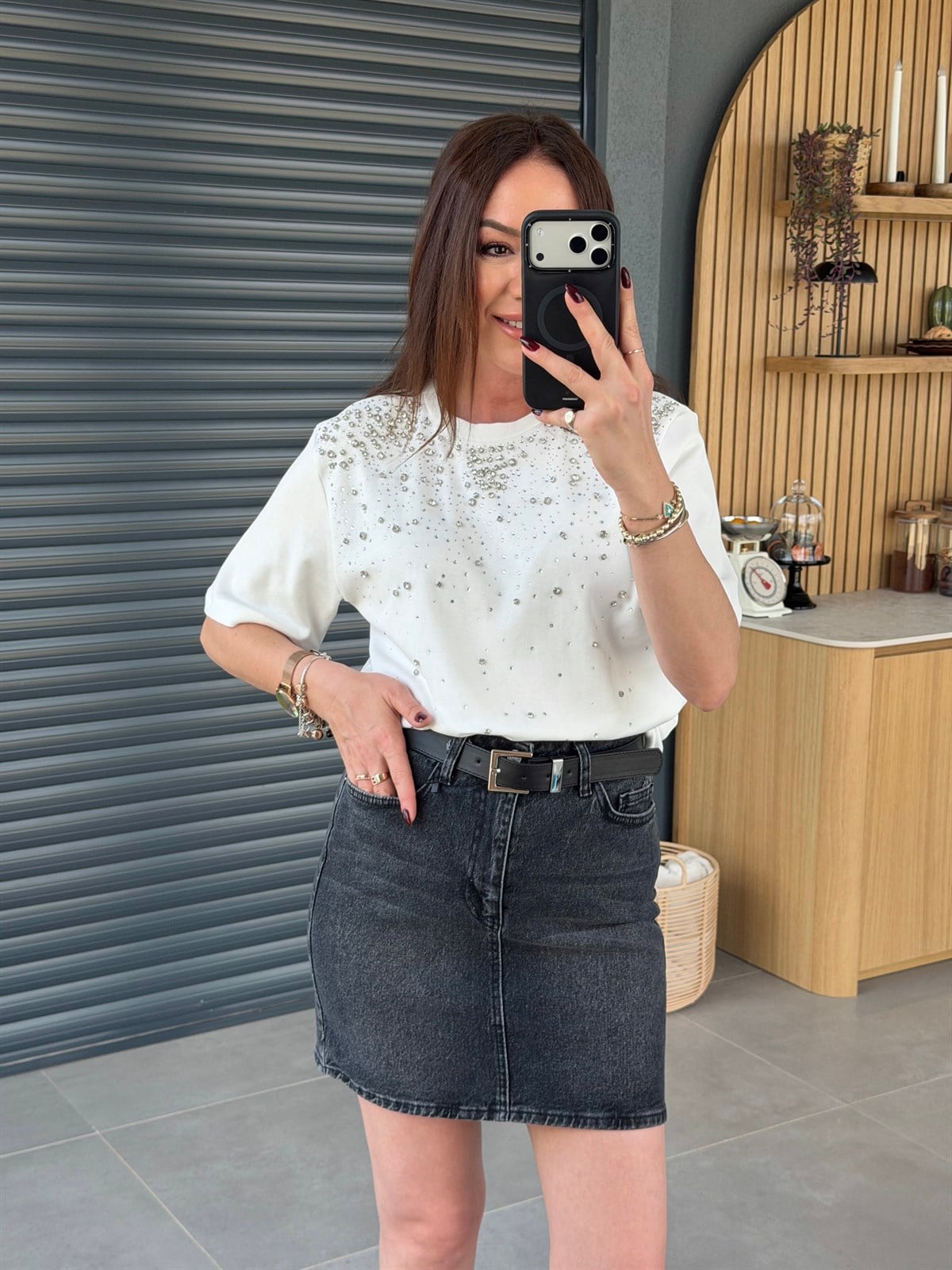 Önü Taşlı Tshirt EKRU