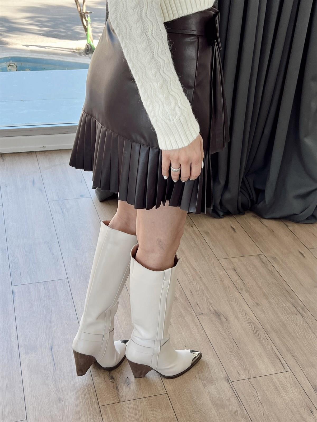 02313674 PLİSELİ DERİ ETEK KAHVE