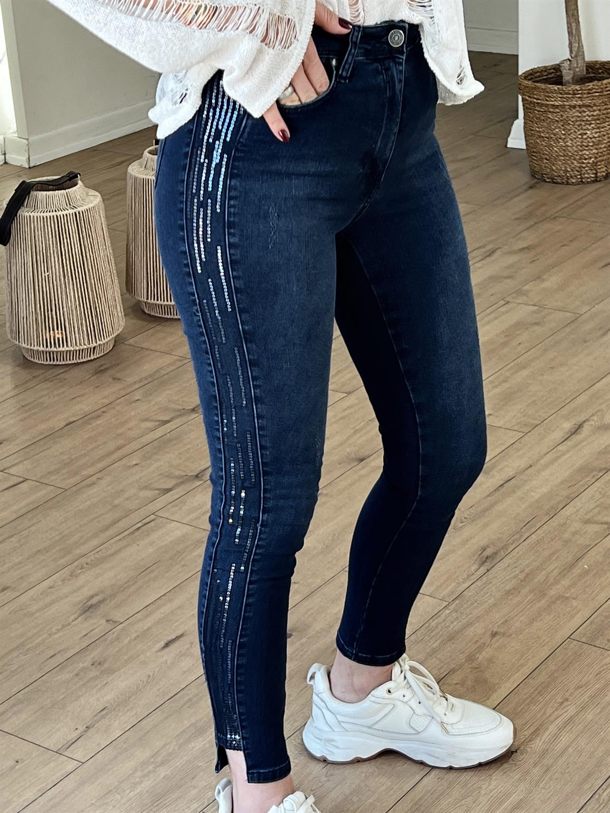 902 YANLARI PAYET DETAYLI JEAN LACİVERT