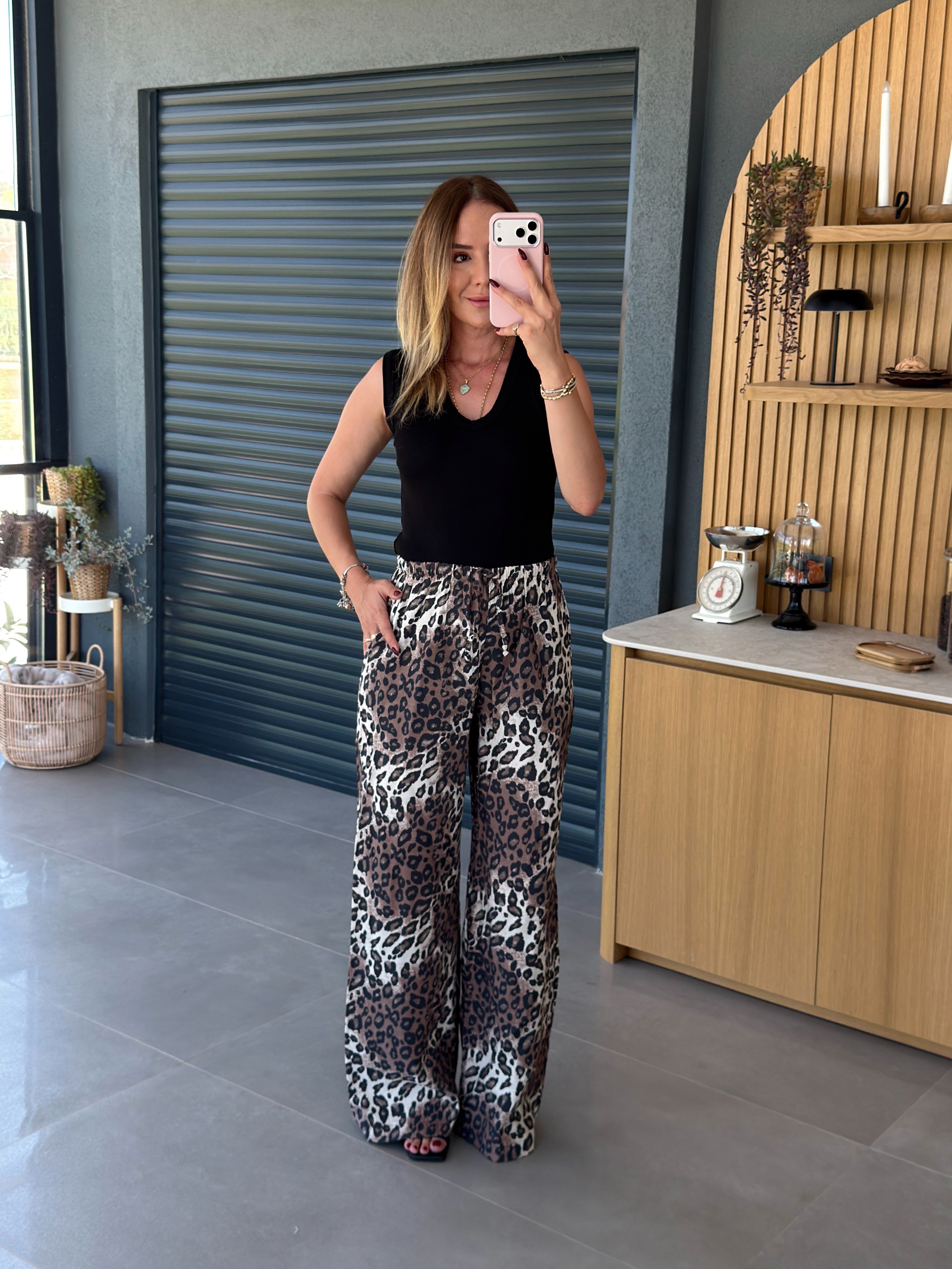 Beli Bağcıklı Leopar Desen Pantolon KAHVE