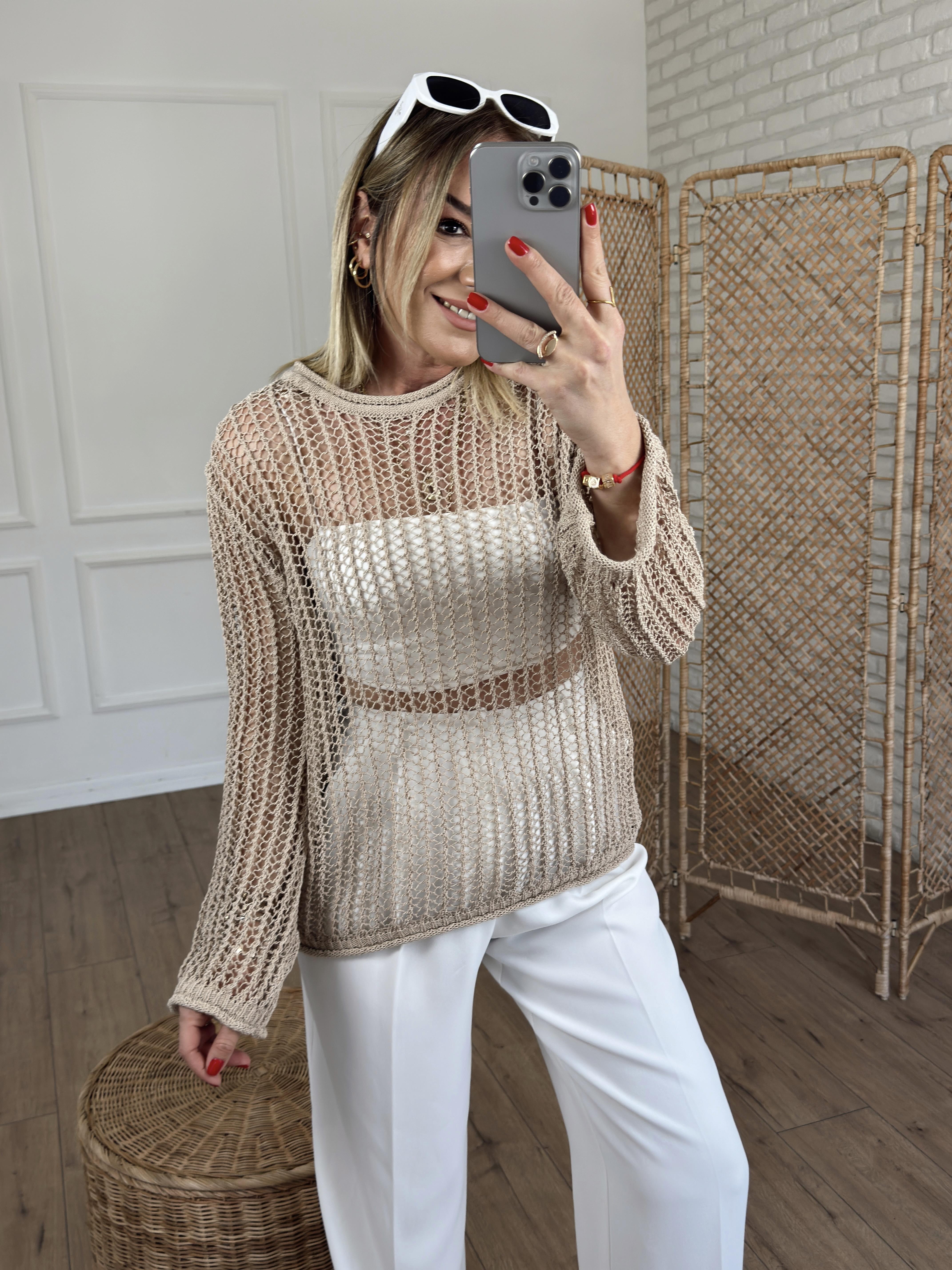 Bisiklet Yaka Ajurlu Transparan Bluz CAMEL