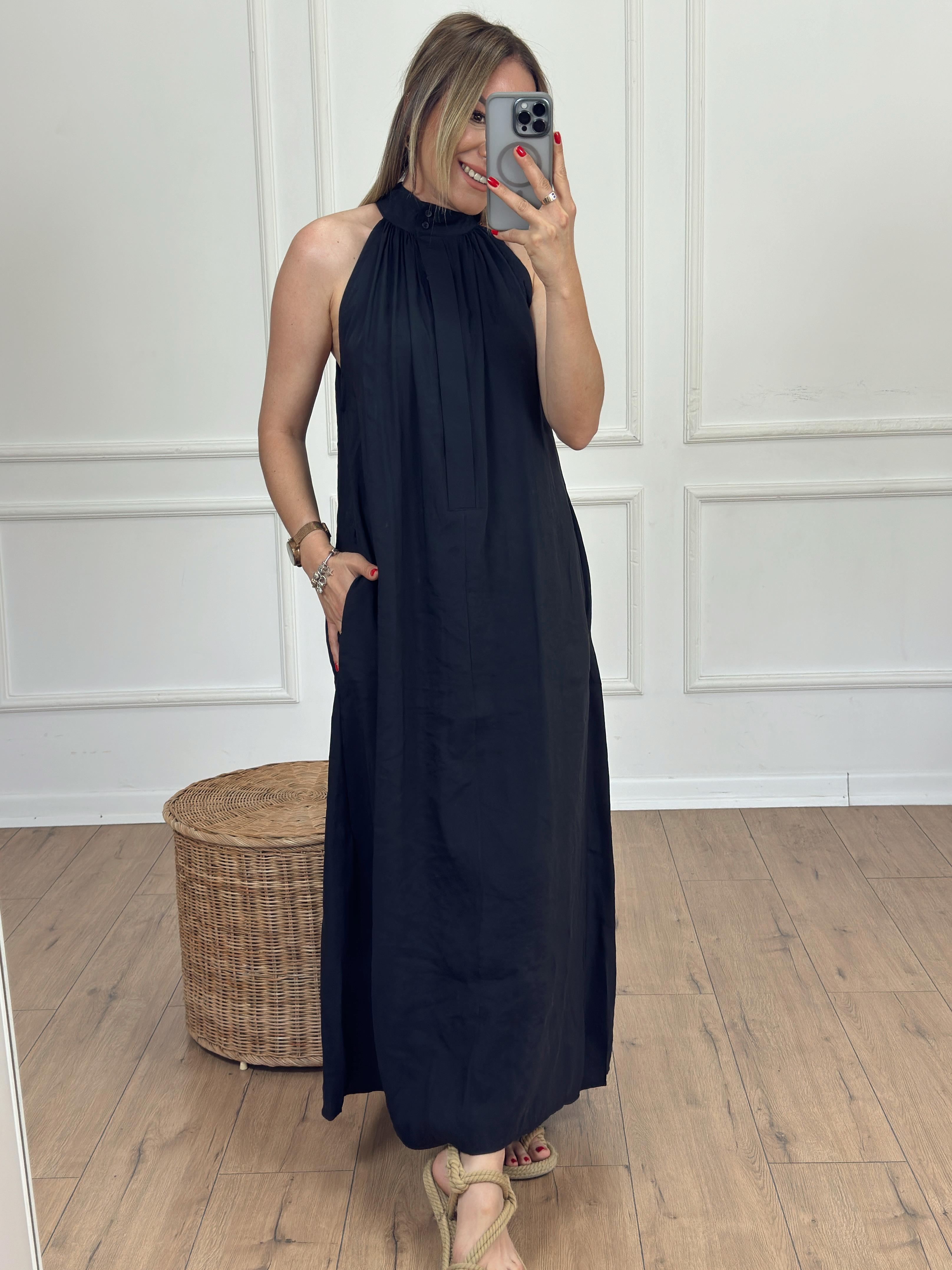 Sleeveless Dress with Back Neck Button BLACK