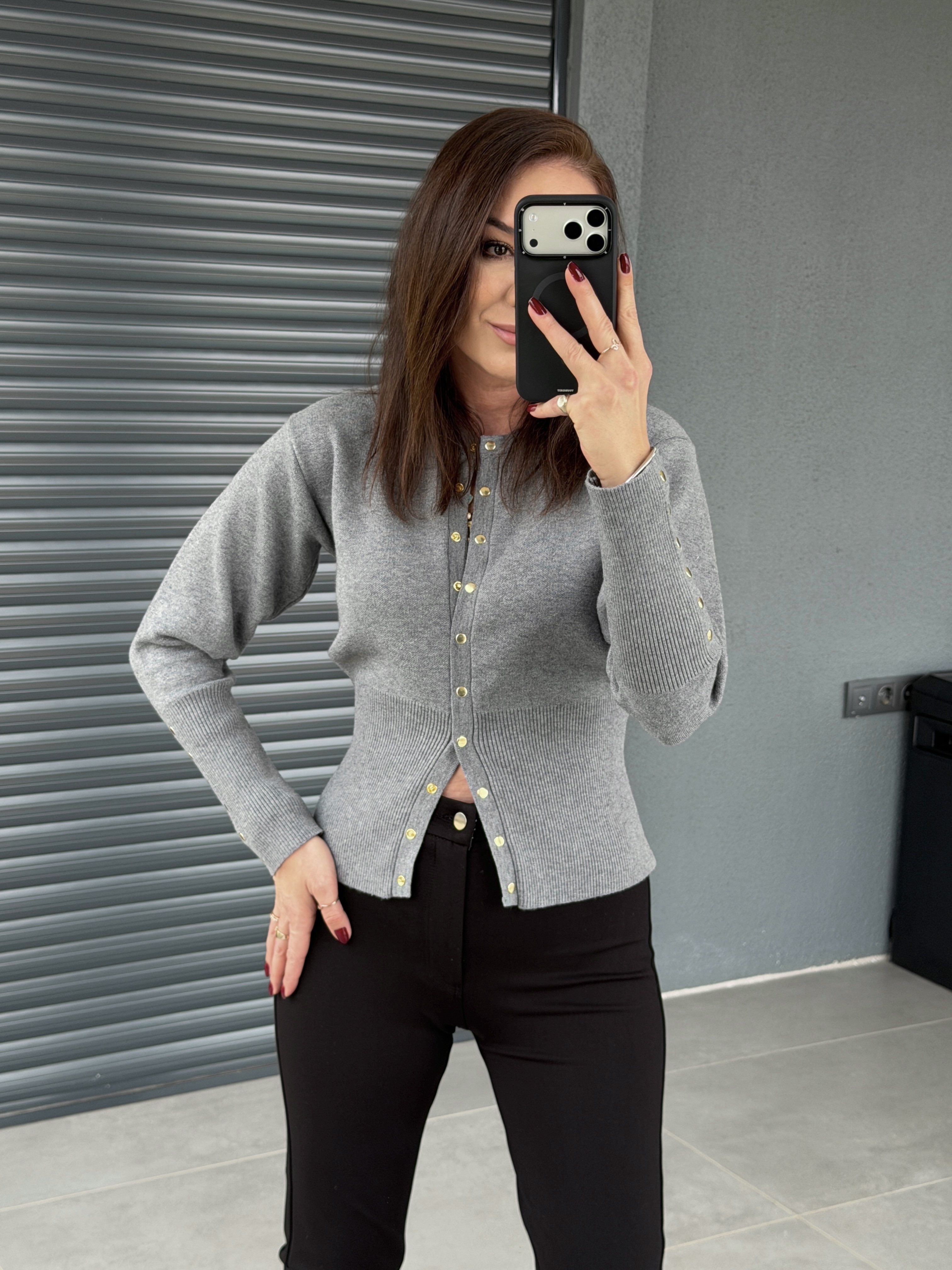 Çıtçıtlı Triko Hırka GRİ