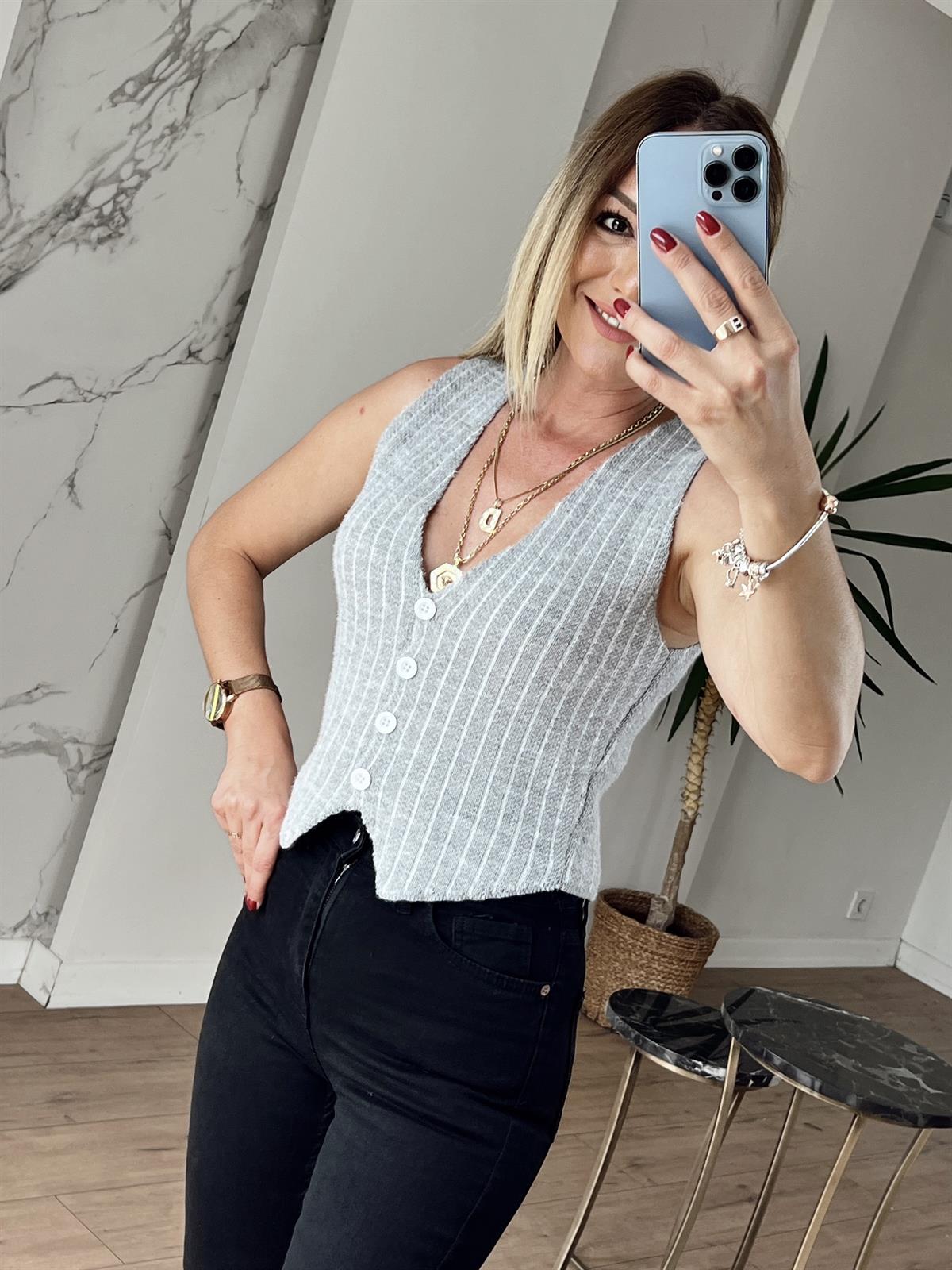 Çizgili Önü Düğmeli Triko Yelek GRİ