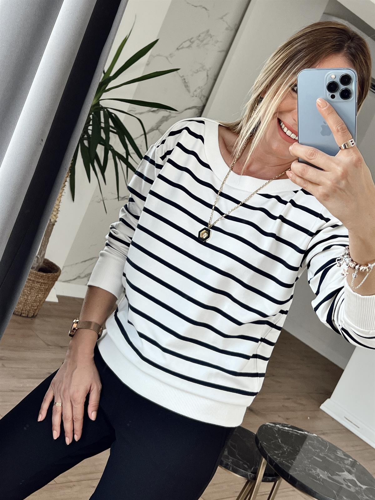 Çizgili Yaka Detaylı Sweat EKRU
