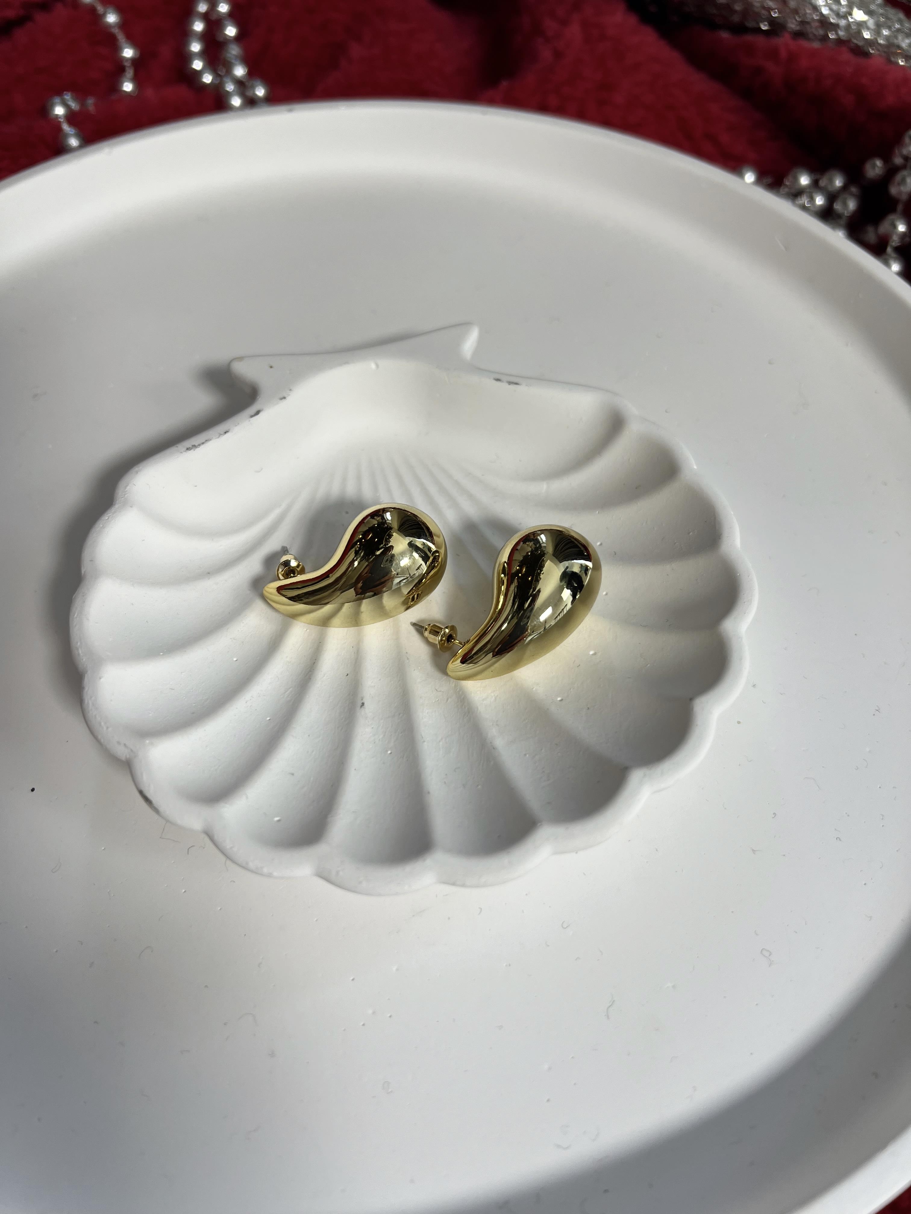 Damla Plaka Model Küpe GOLD