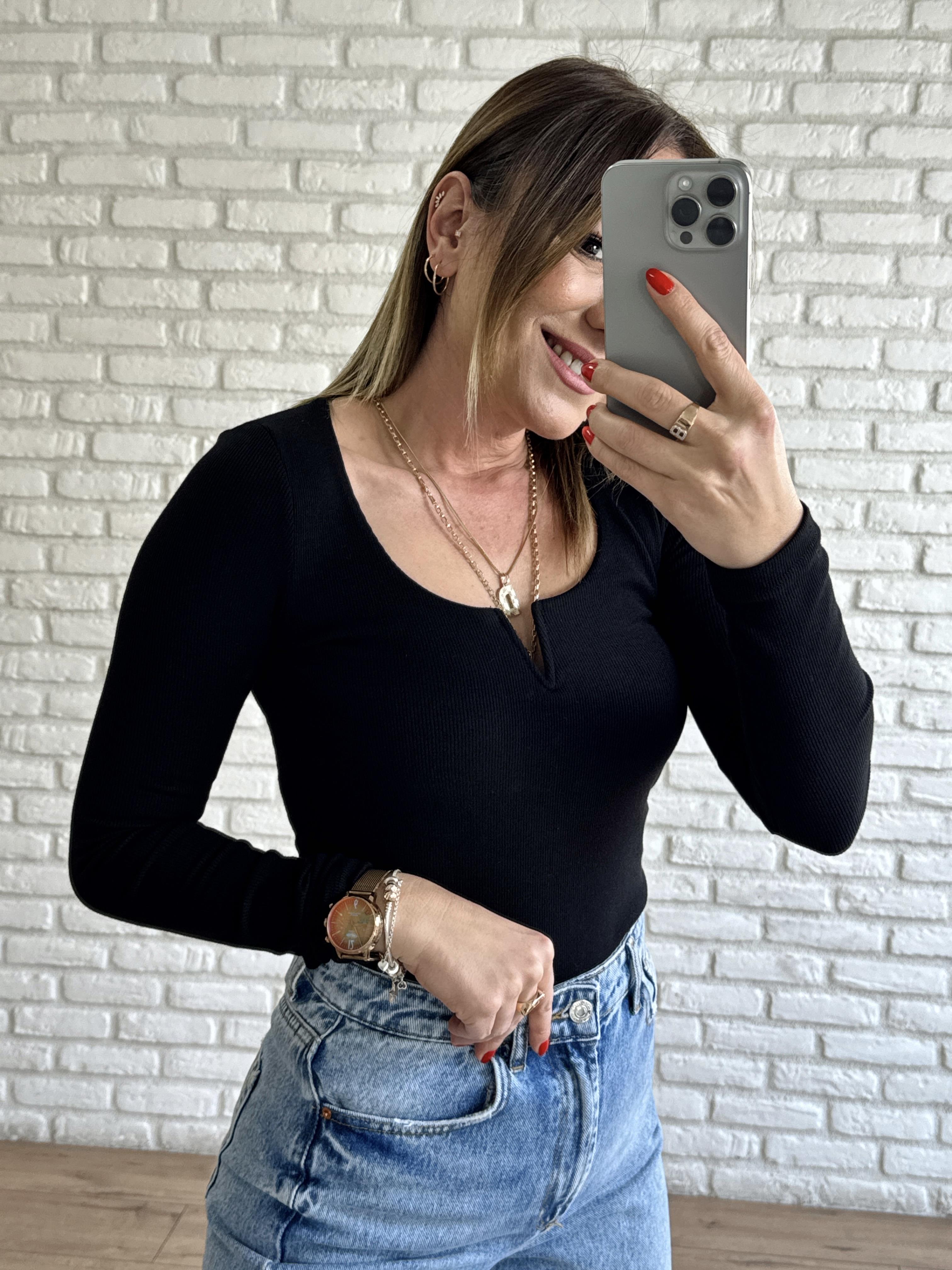 Damla Yaka Uzun Kol Tshirt SİYAH