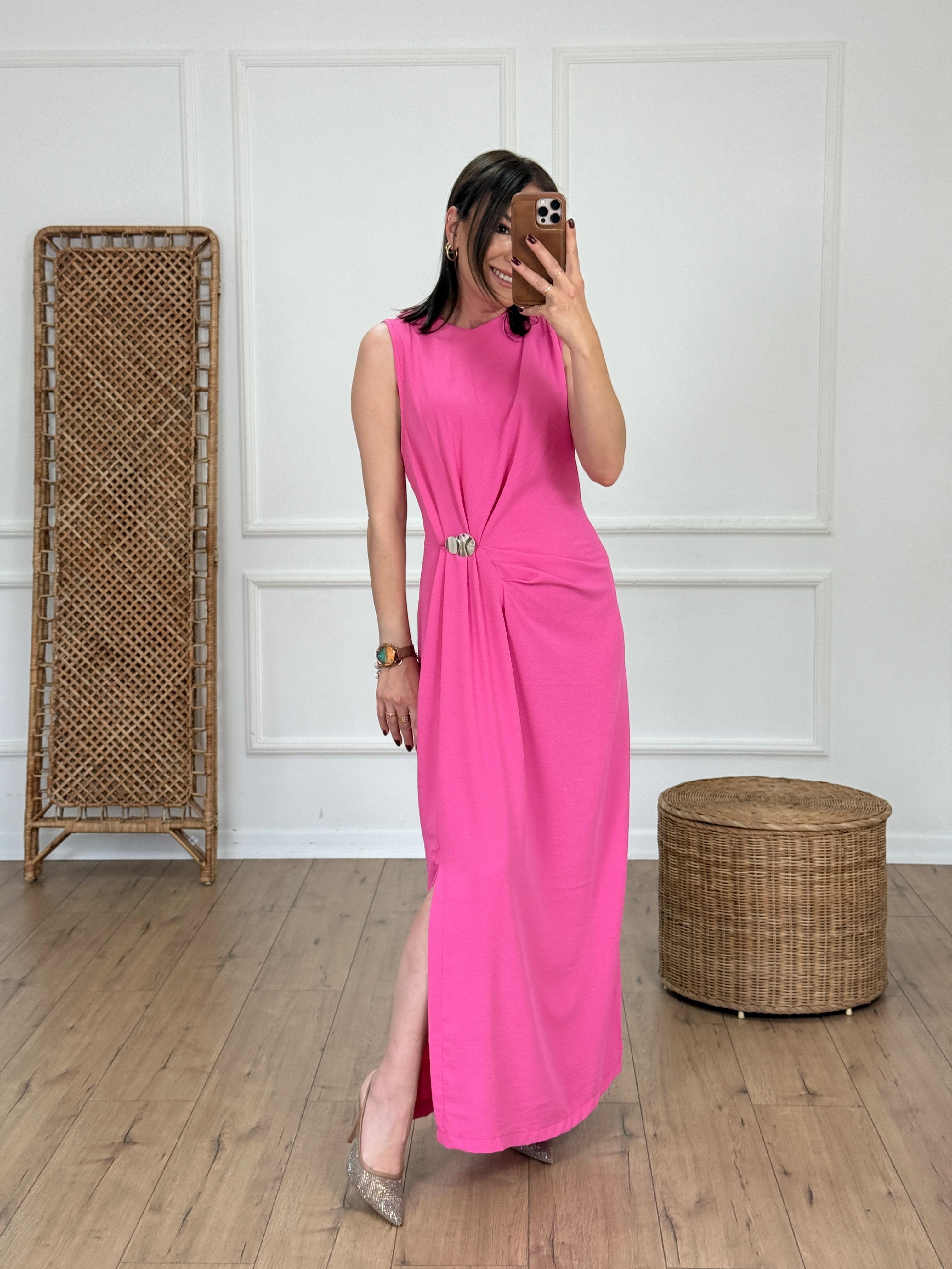 Drapeli Tokalı Yırtmaçlı Kolsuz Elbise FUSYA