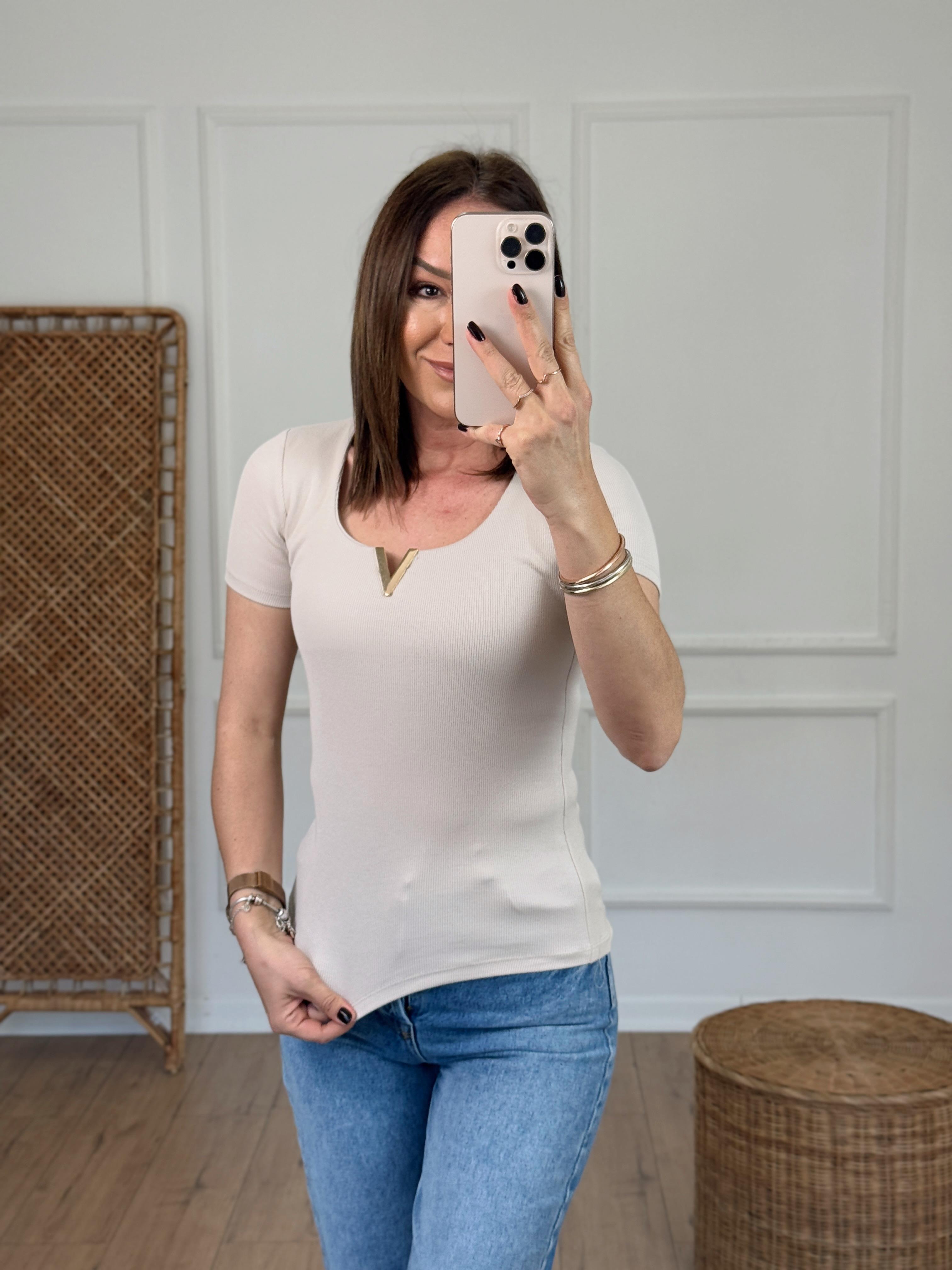 Fitilli V Aksesuarlı Tshirt TAŞ