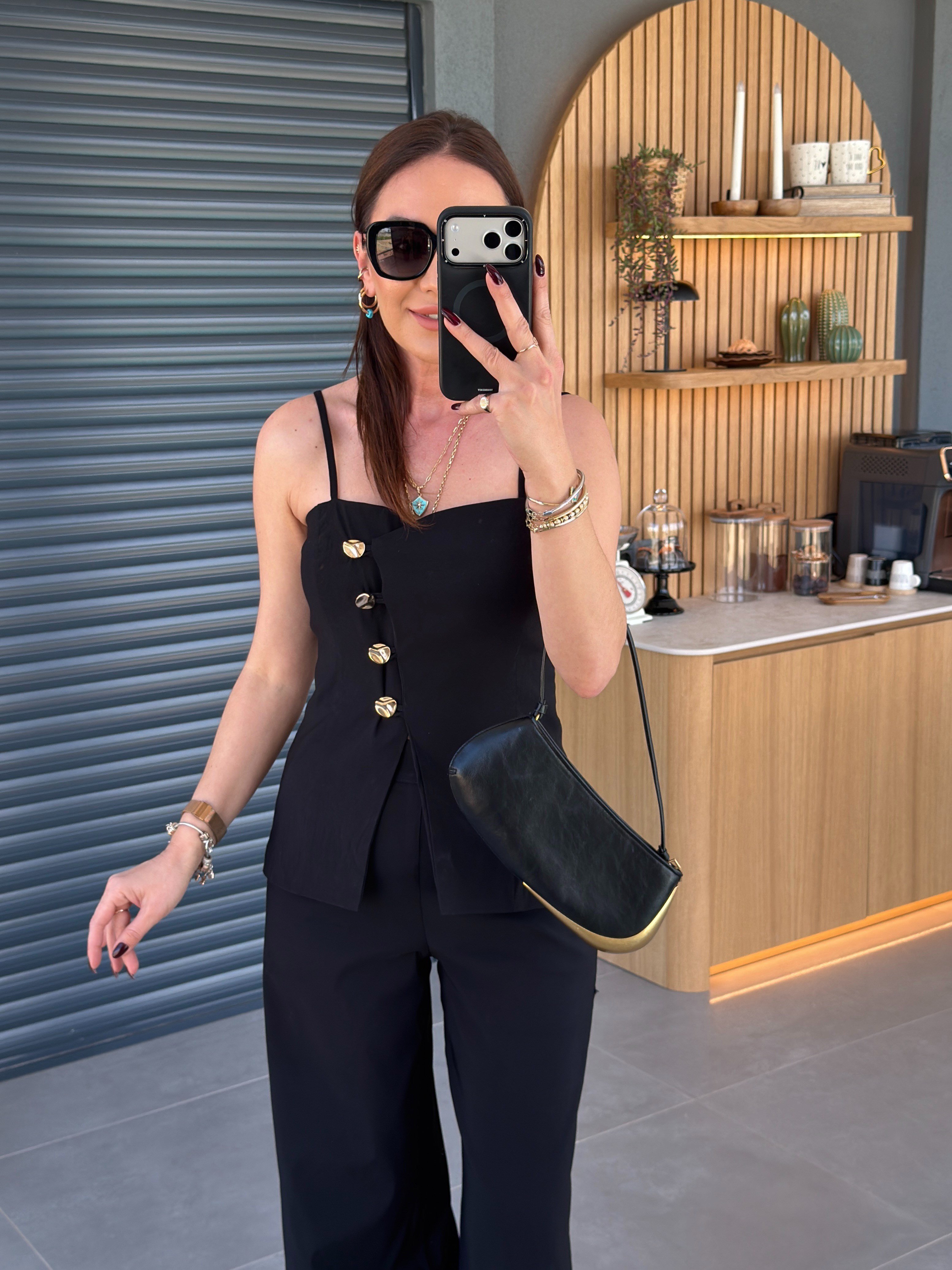 Gold Düğmeli Askılı Yelek SİYAH