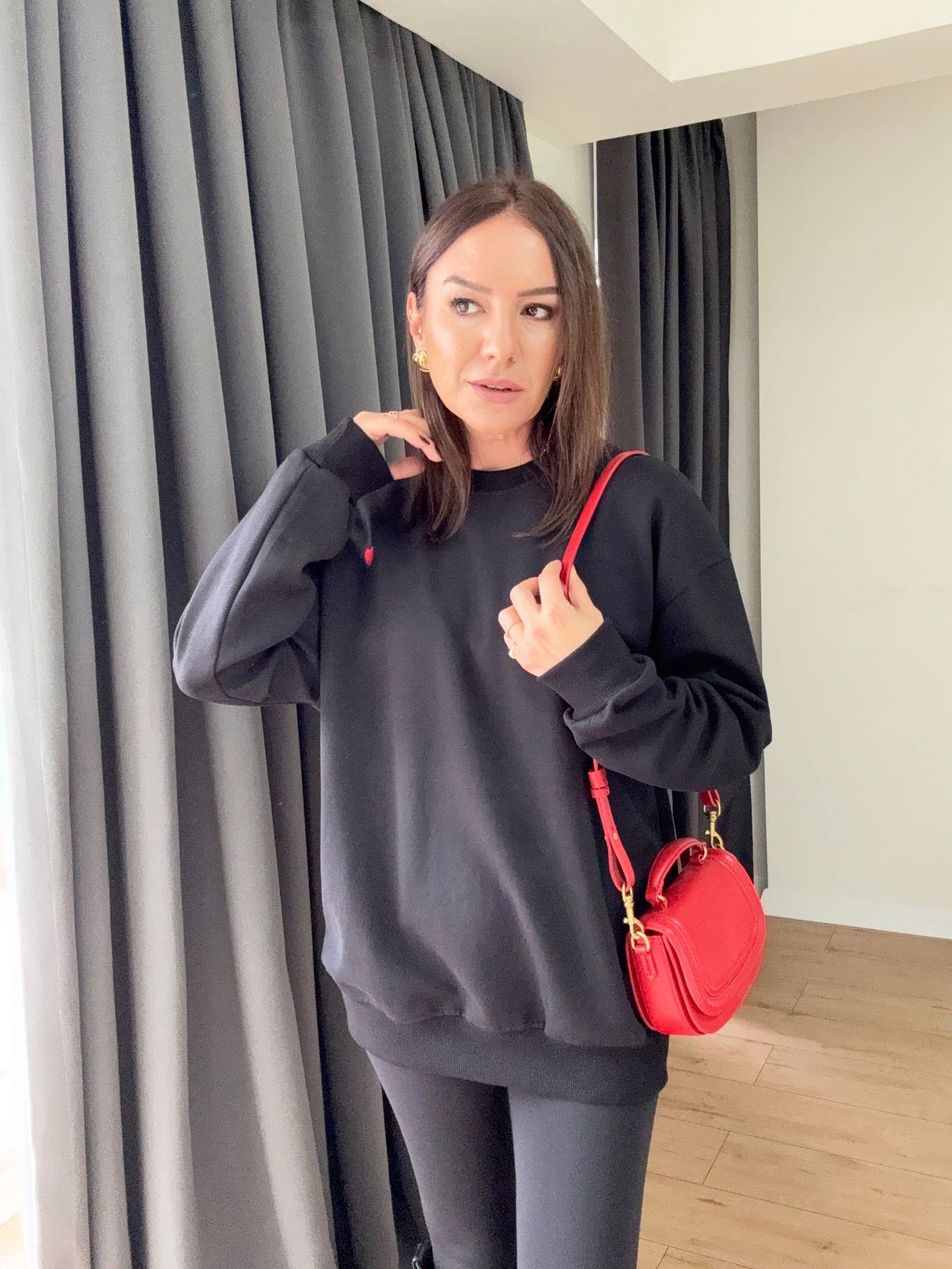 Kalp Nakışlı Sweat SİYAH