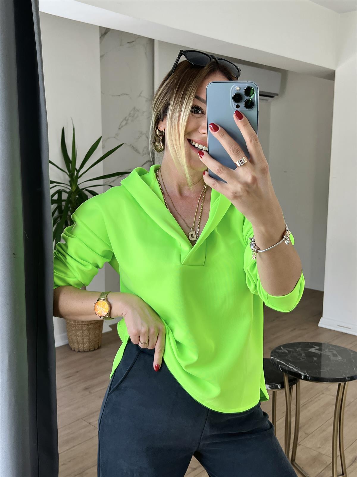 KAPÜŞONLU V YAKA SCUBA KUMAŞ SWEAT NEON