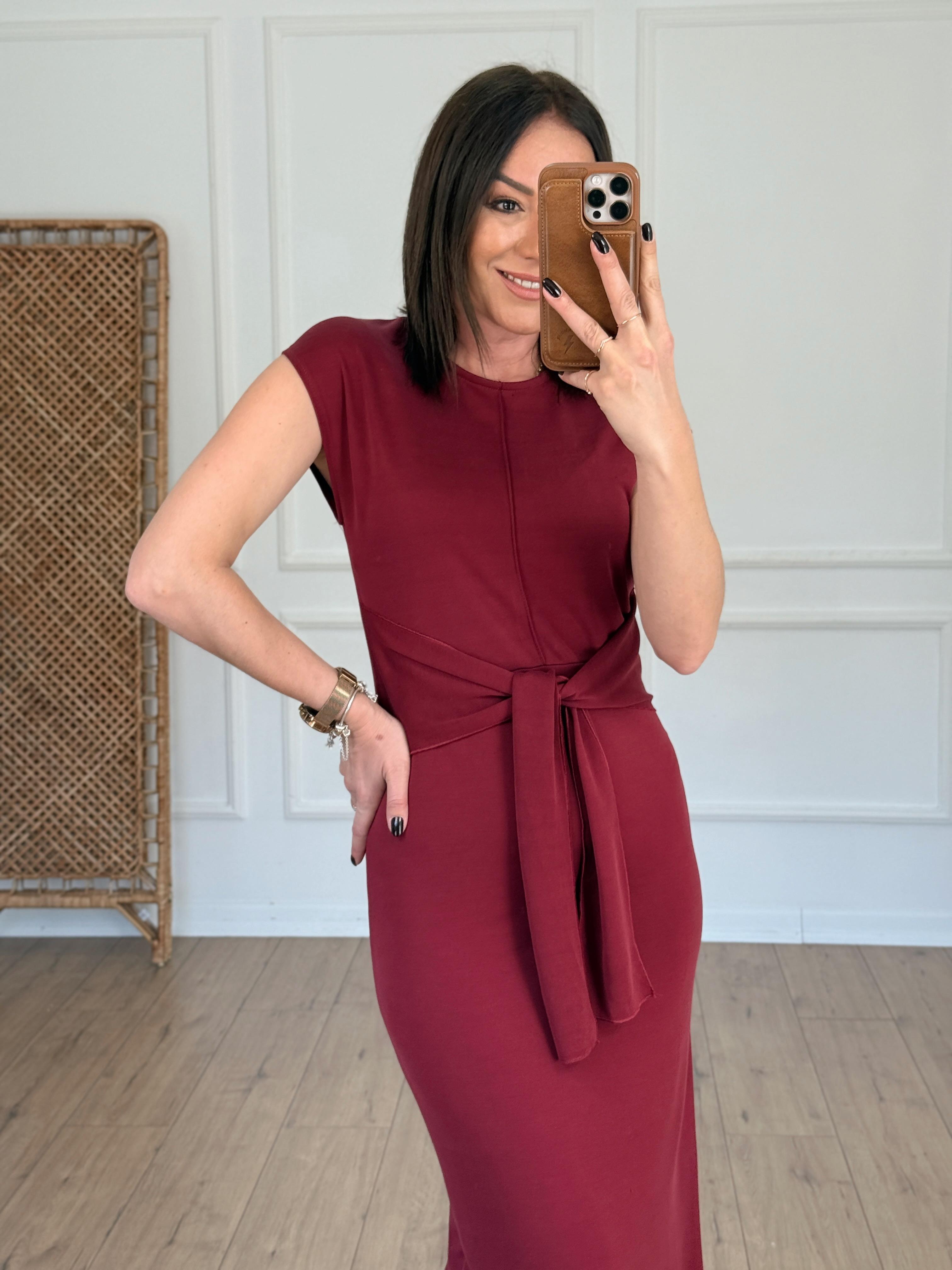 Kolsuz Kuşak Detaylı Elbise BORDO