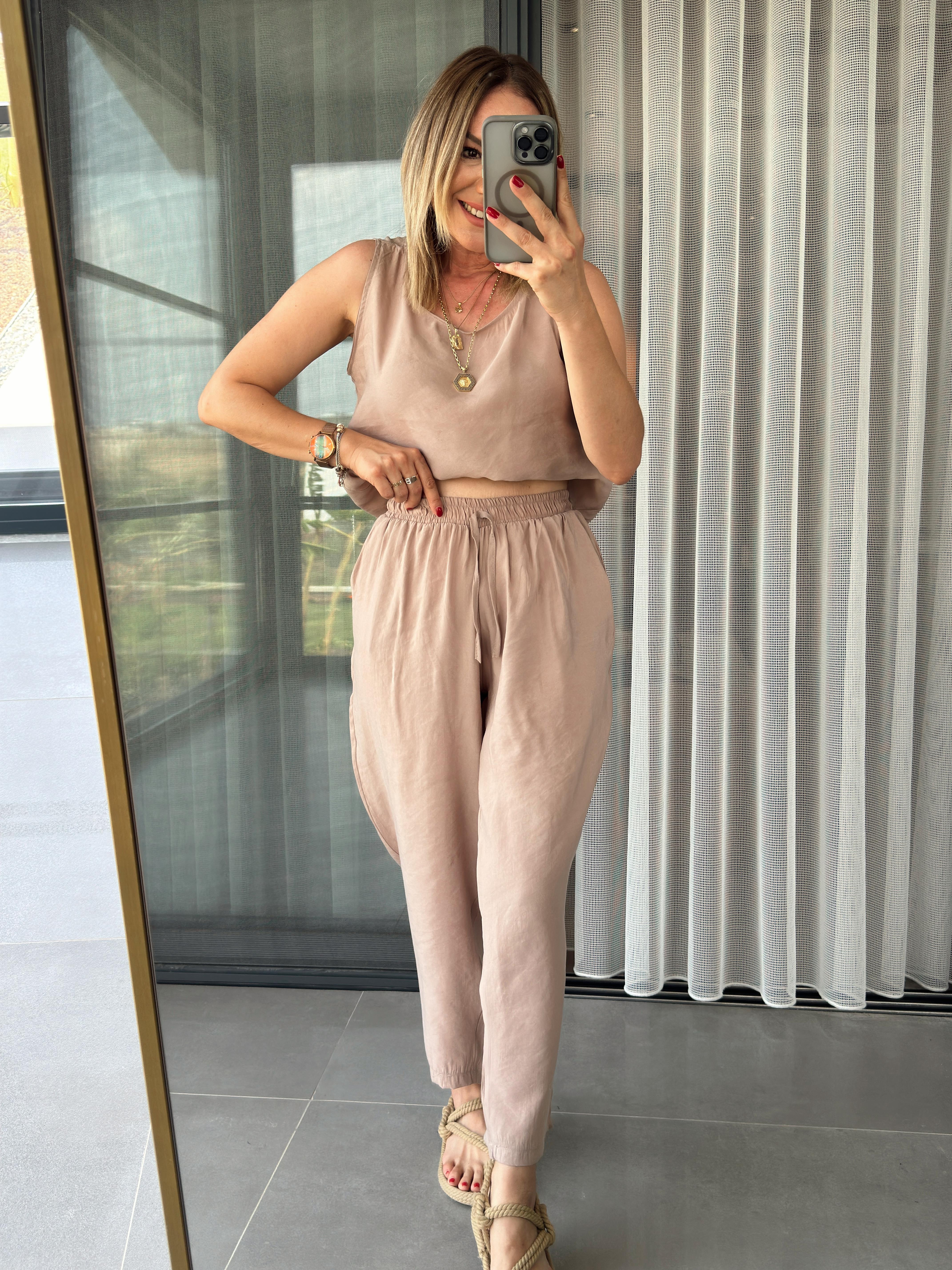 Sleeveless Two-Piece Set Beige