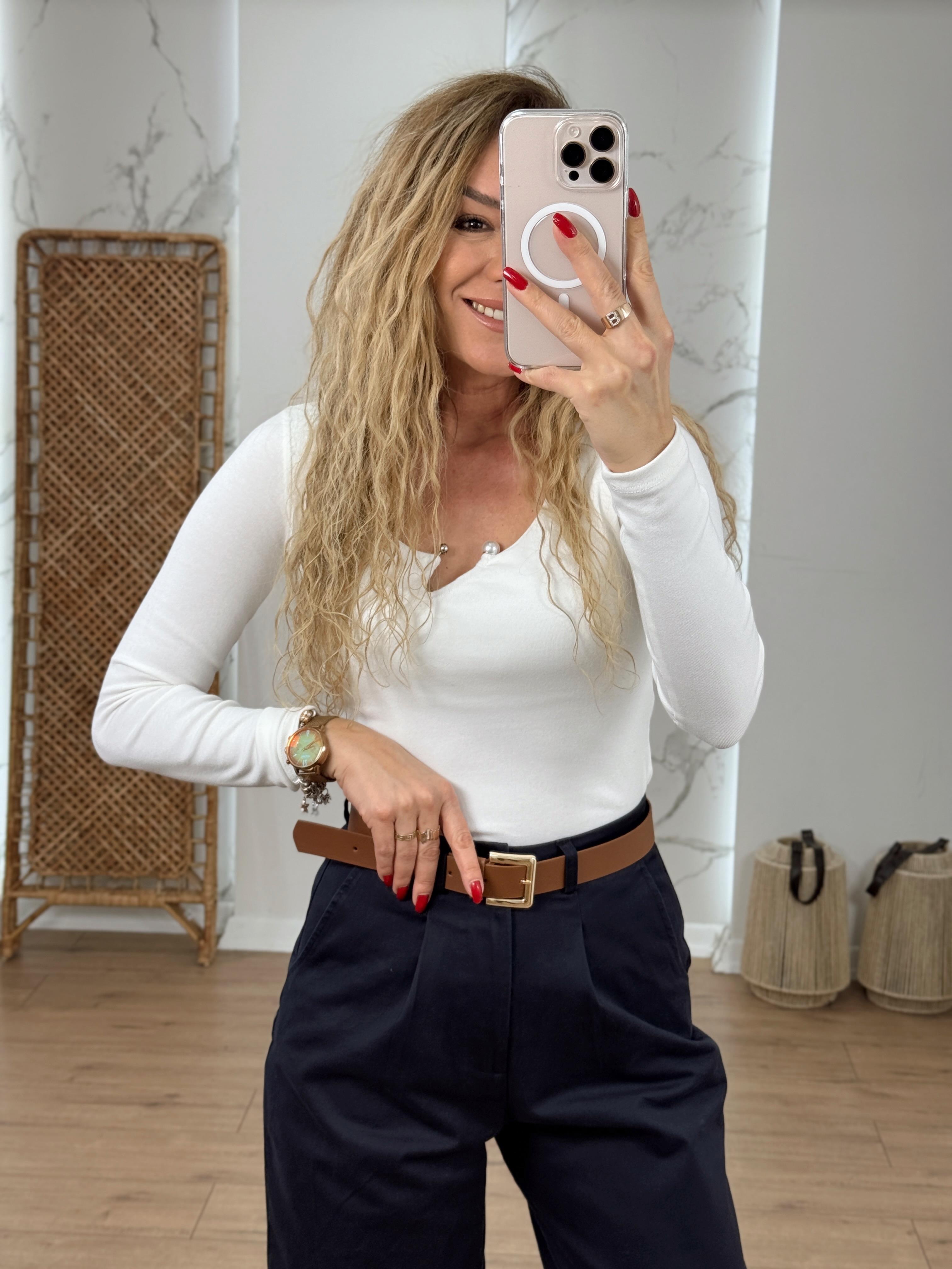 Önü İnci Detaylı Bluz EKRU