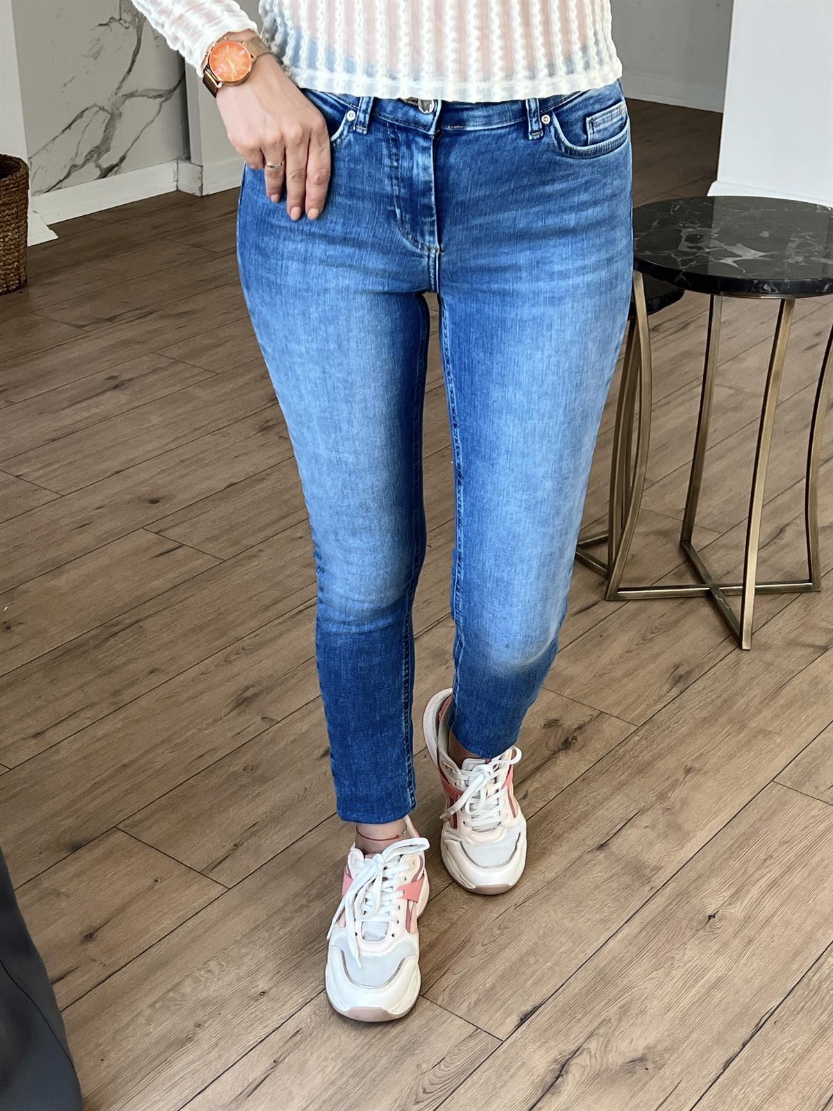 Paçası Püskül Detaylı Likralı Jean MAVİ