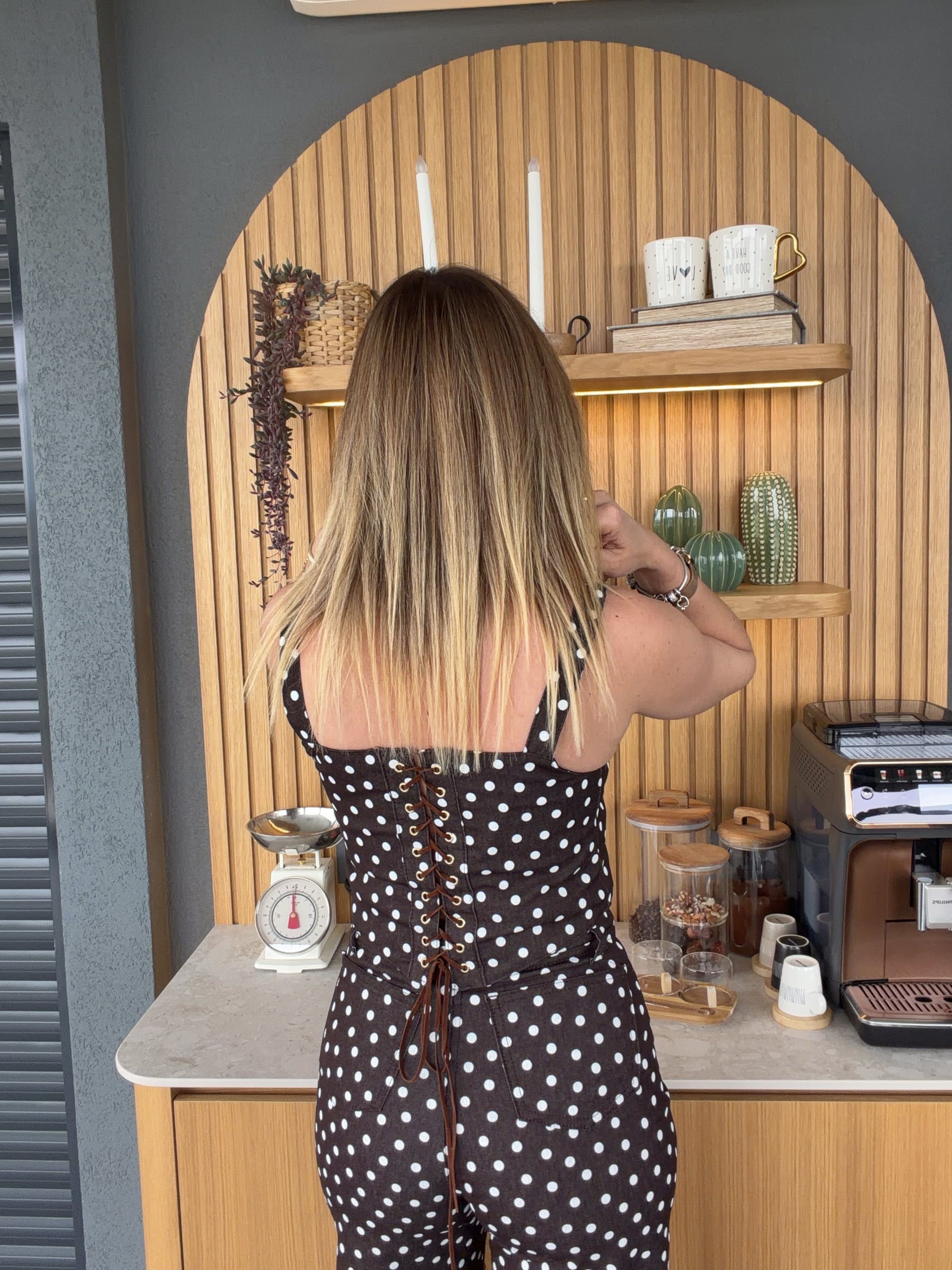 Sırtı Bağcık Detaylı Puantiyeli Crop KOYU KAHVE