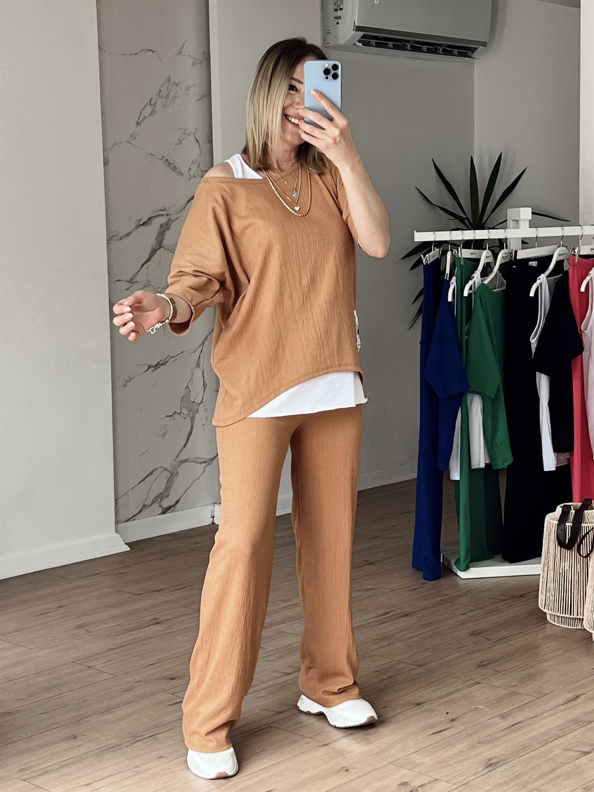 Üç Parçalı Gofre Takım TABA